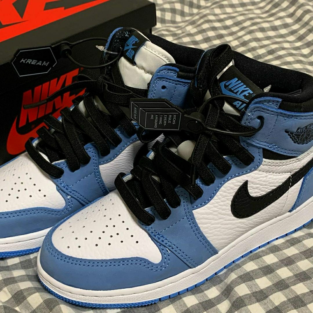 (GS) Jordan 1 Retro High OG University Blue 착용 스타일