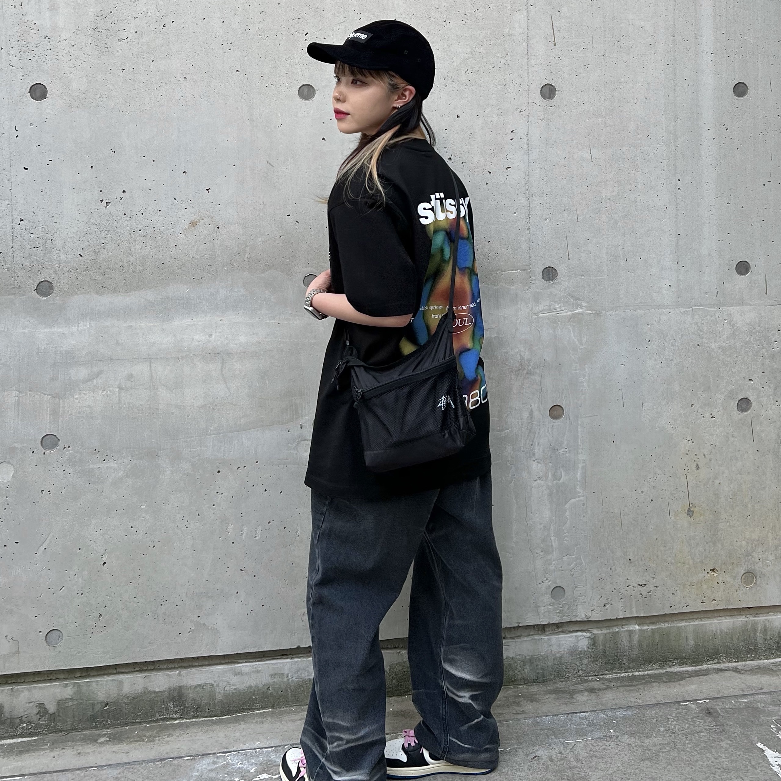 Jordan 1 x Travis Scott x Fragment Retro Low OG SP Military Blue, Supreme Corduroy Camp Cap Black - 22SS 착용 스타일 - 1