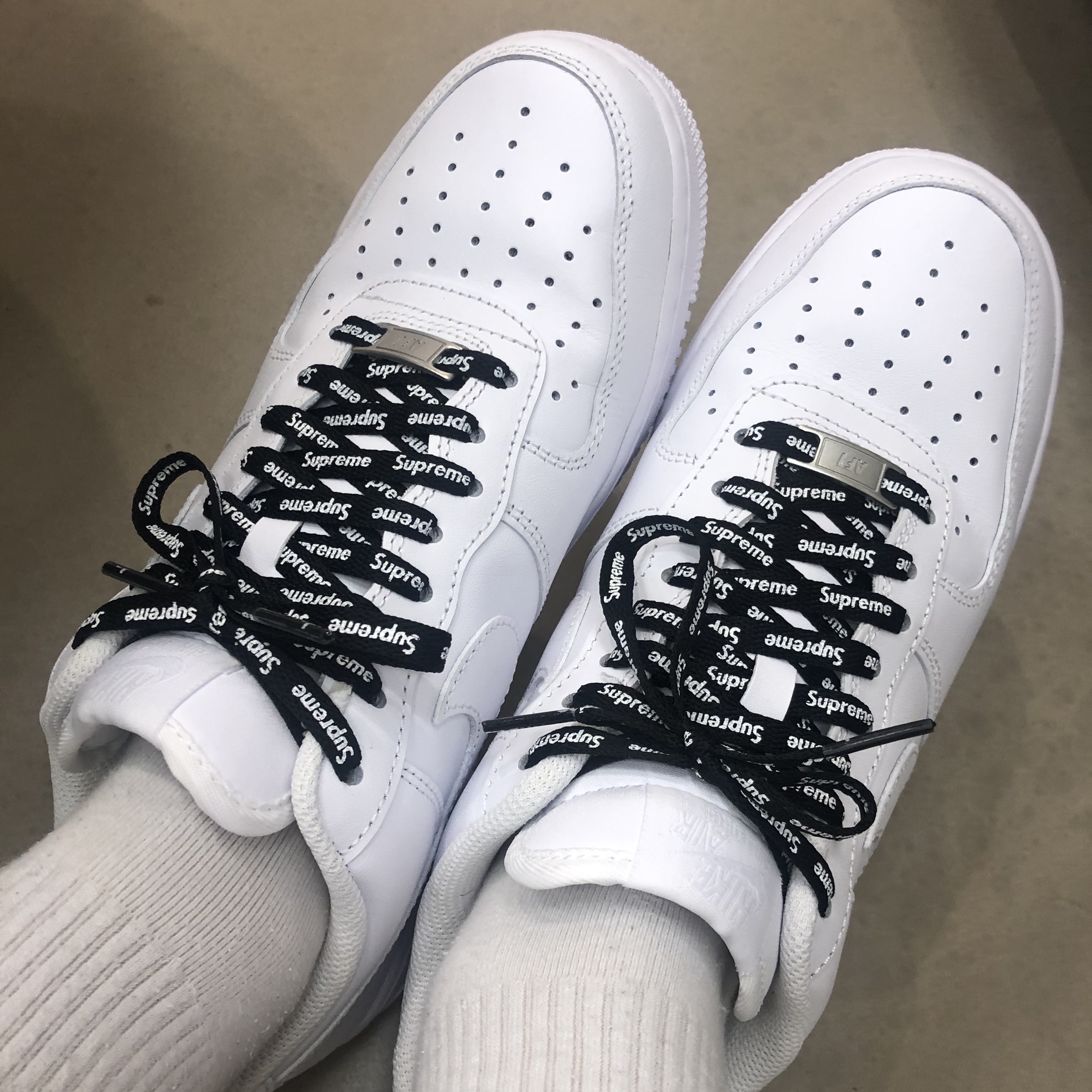Nike Air Force 1 '07 Low White 착용 스타일 - 1