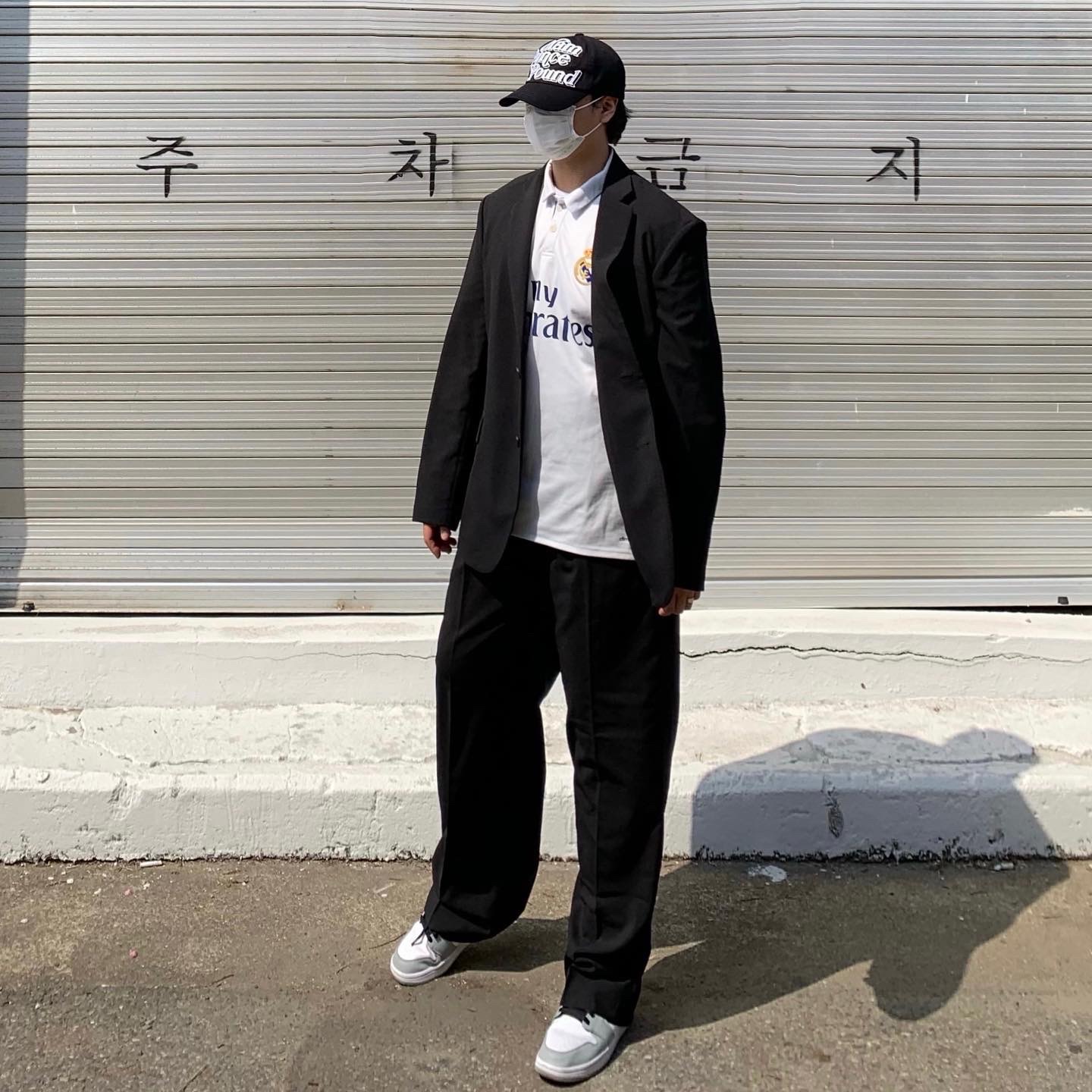 Jordan 1 Mid Light Smoke Grey 착용 스타일