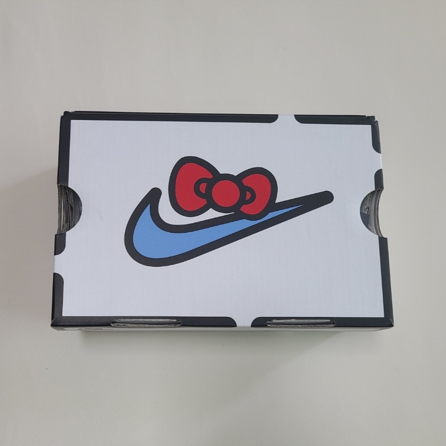 (TD) Nike x Hello Kitty Air Presto University Blue 착용 스타일 - 2