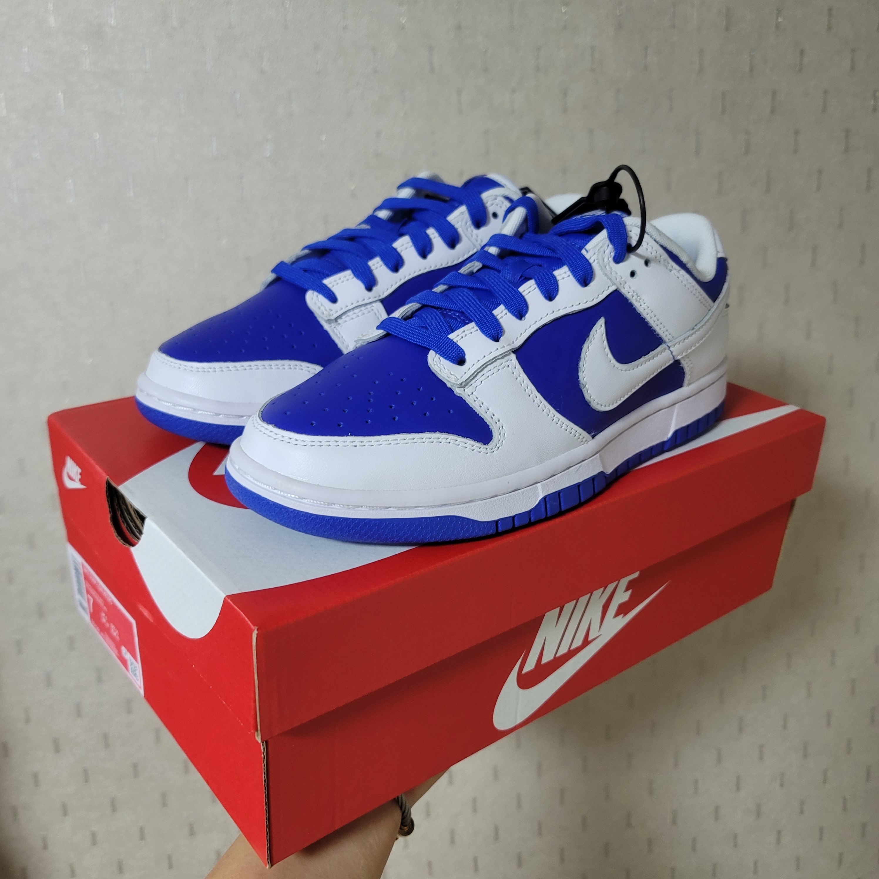 Nike Dunk Low Retro Racer Blue and White 착용 스타일