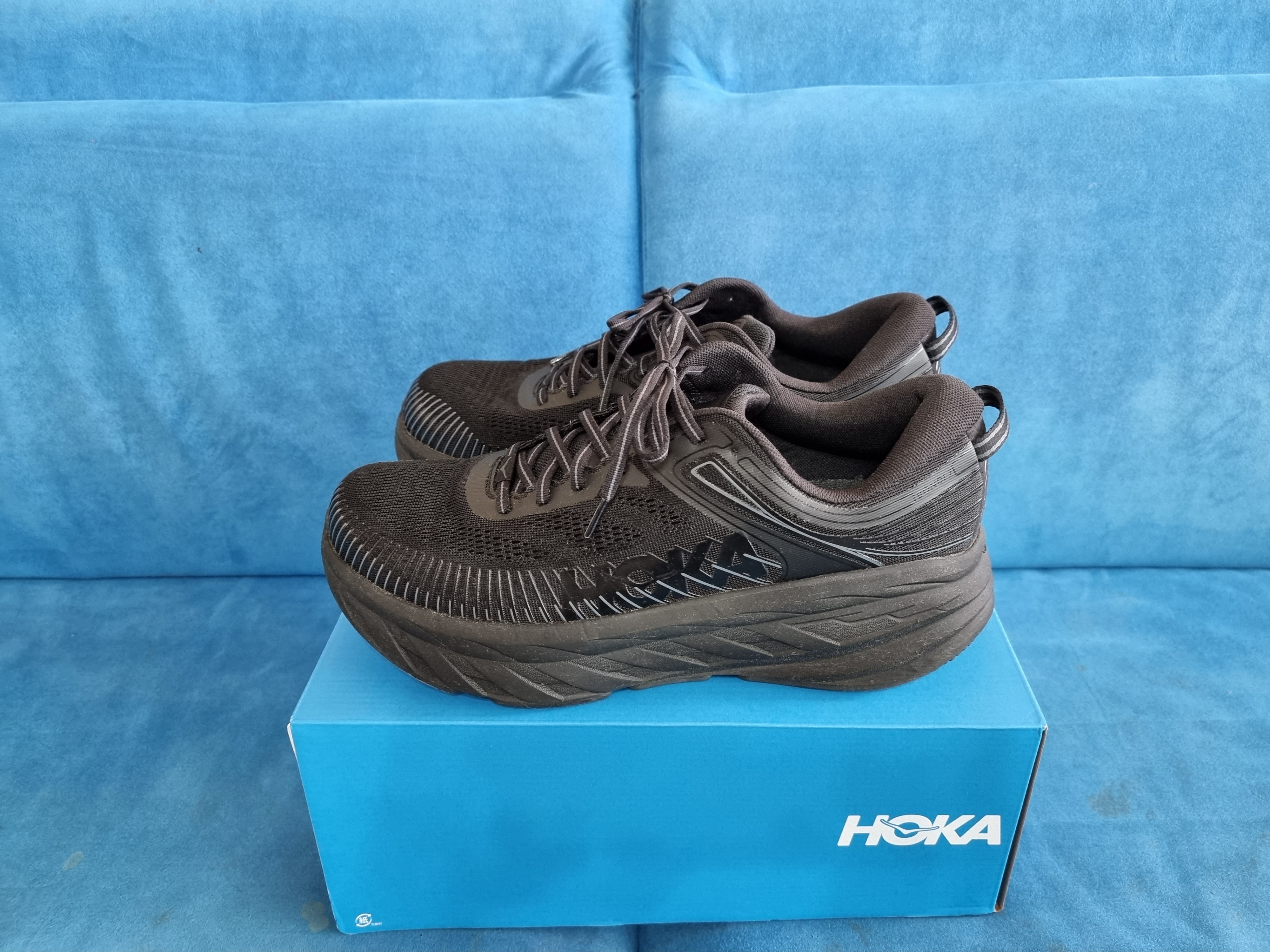 Hoka Bondi 7 Black - Wide 착용 스타일 - 1