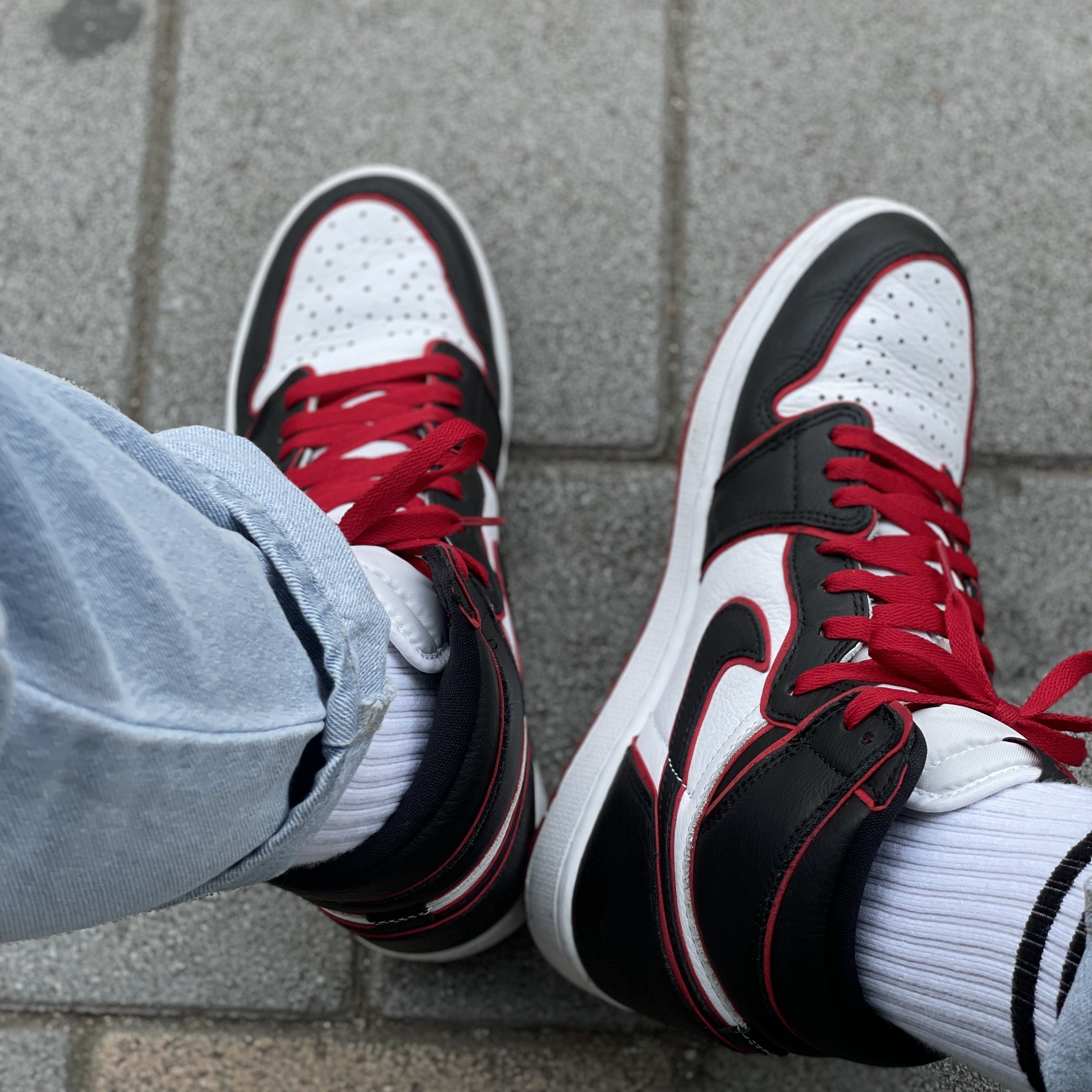 Jordan 1 Retro High OG Bloodline 착용 스타일 - 3