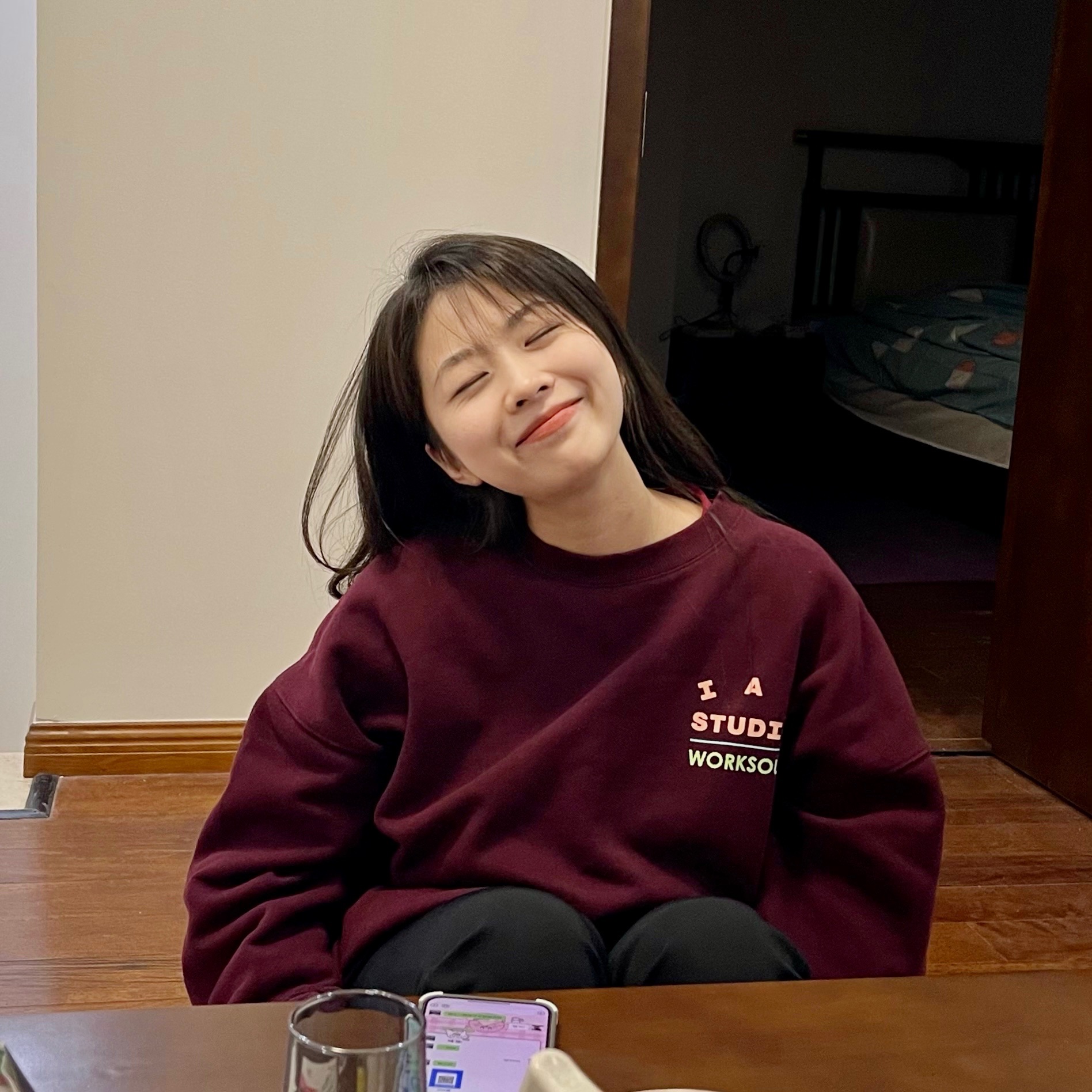 IAB Studio Sweatshirt Burgundy for Worksout - 19FW 착용 스타일