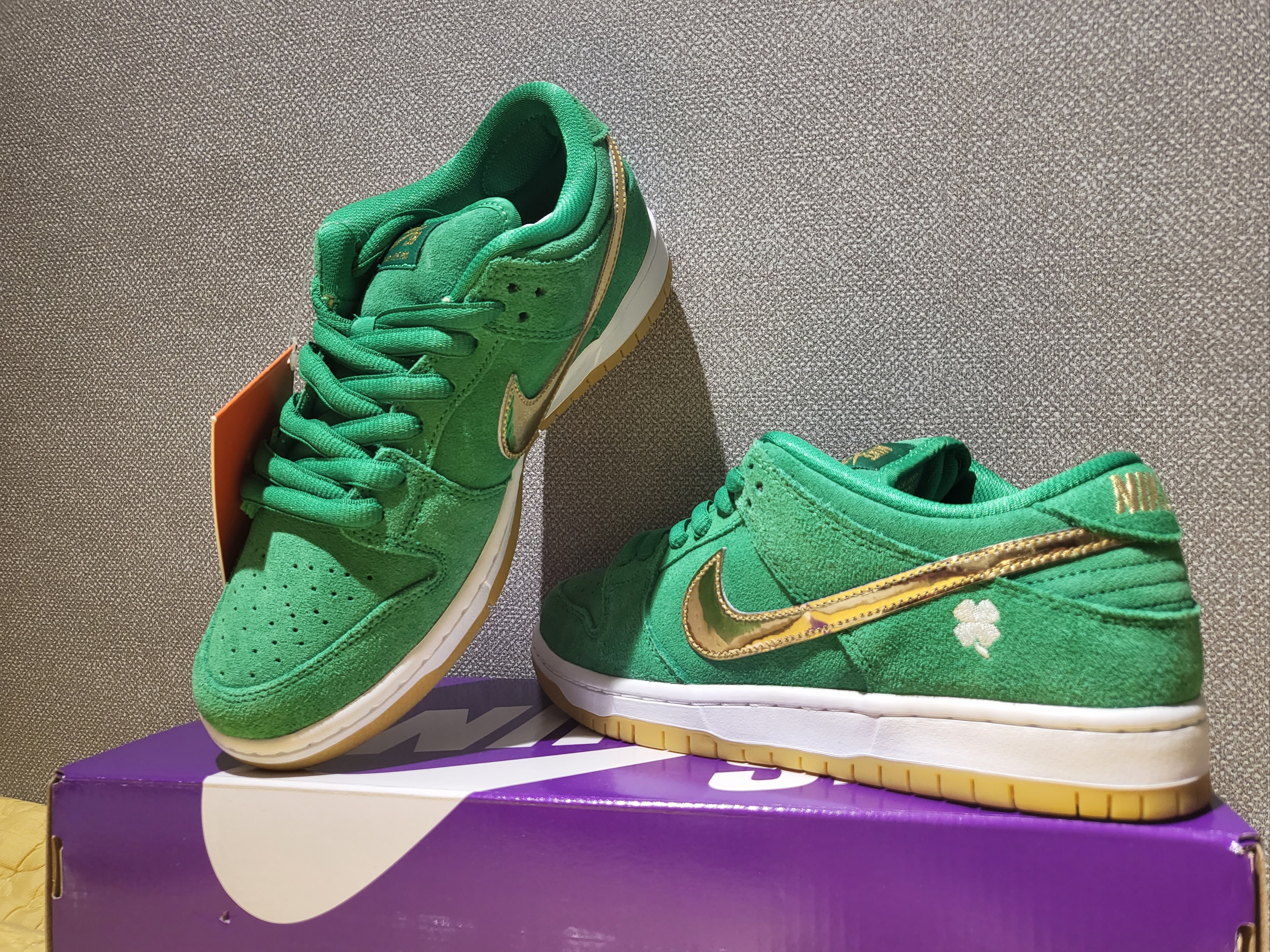 Nike SB Dunk Low Pro Shamrock 착용 스타일