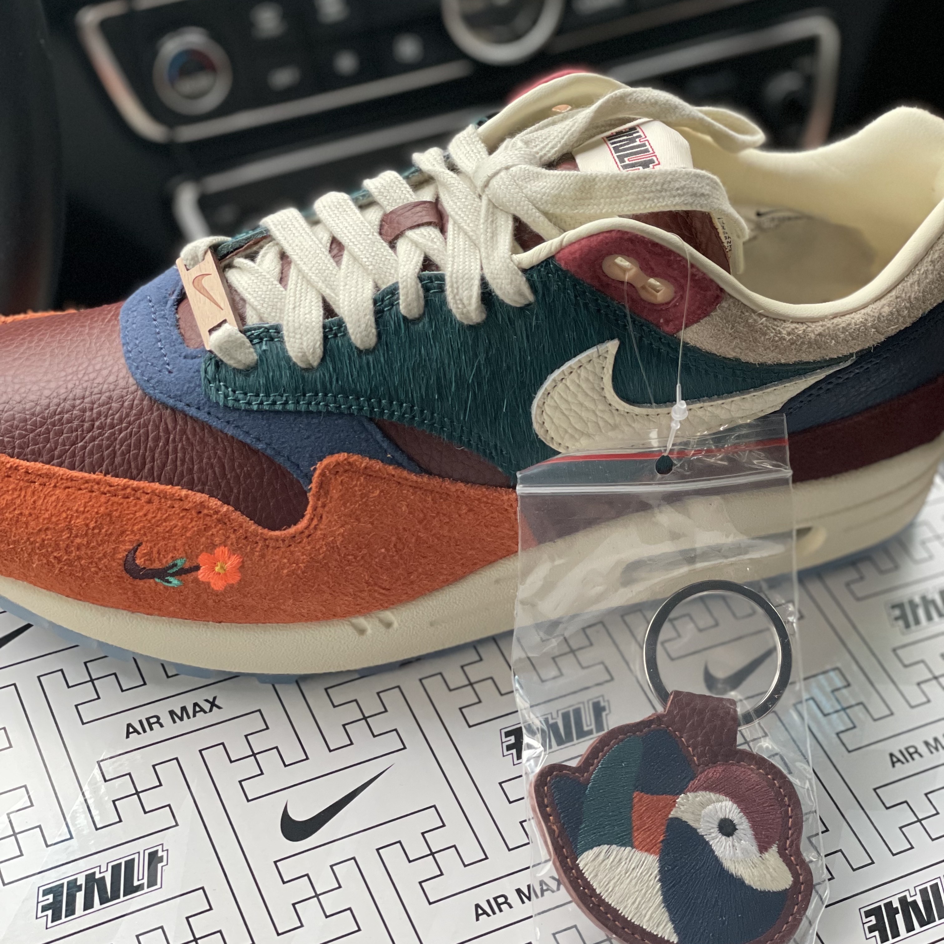 Nike x Kasina Air Max 1 SP Won-Ang Orange 착용 스타일 - 1