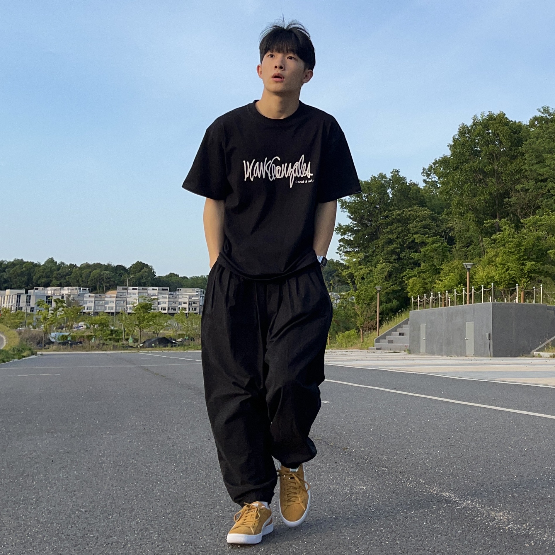 Puma Suede VTG Honey Mustard 착용 스타일 - 1