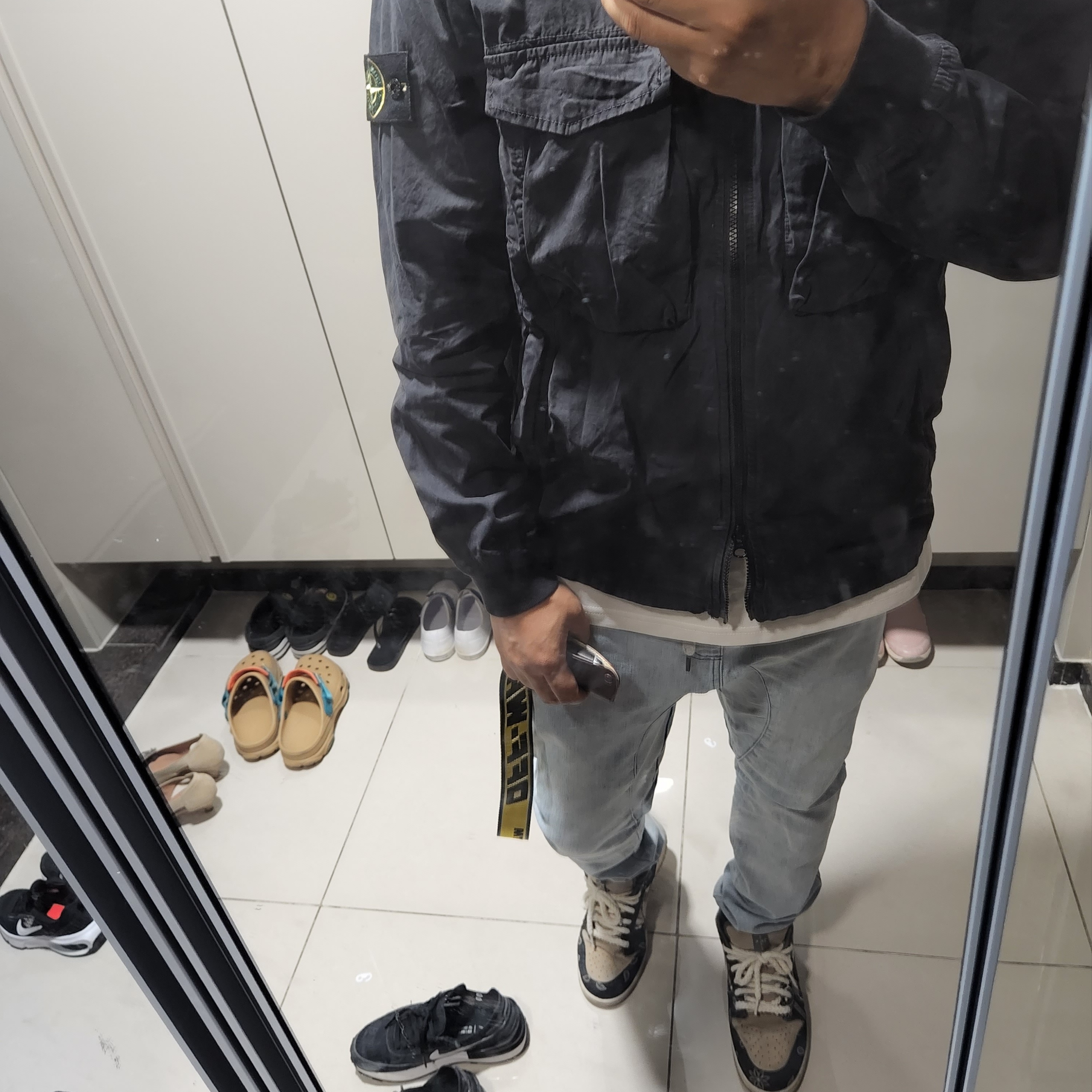 Stone Island 113WN T.CO+OLD Overshirt Black - 21FW, Nike x Travis Scott SB Dunk Low 착용 스타일 - 1