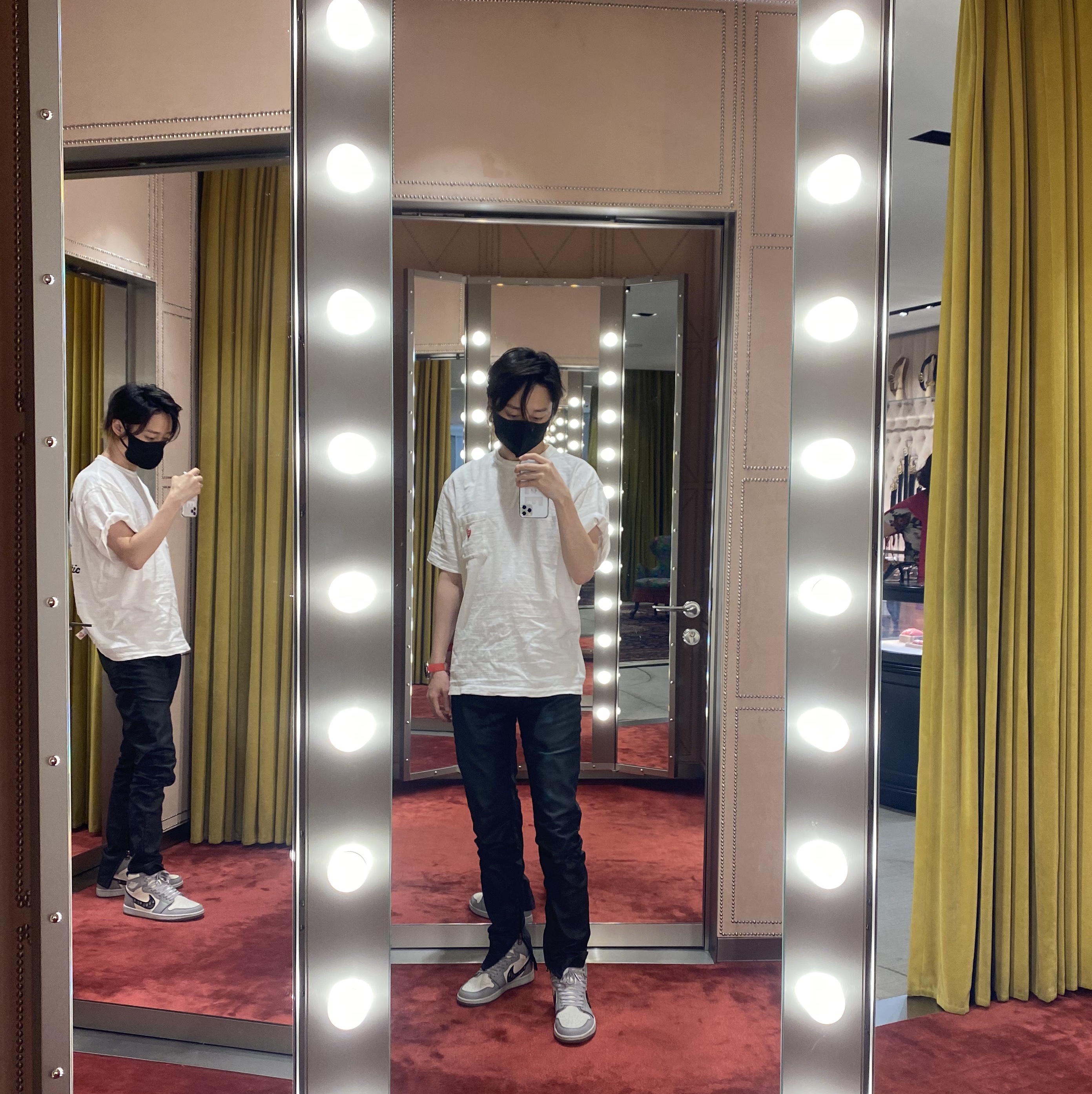 Human Made #2314 T-Shirt White, Jordan 1 x Dior High OG 착용 스타일