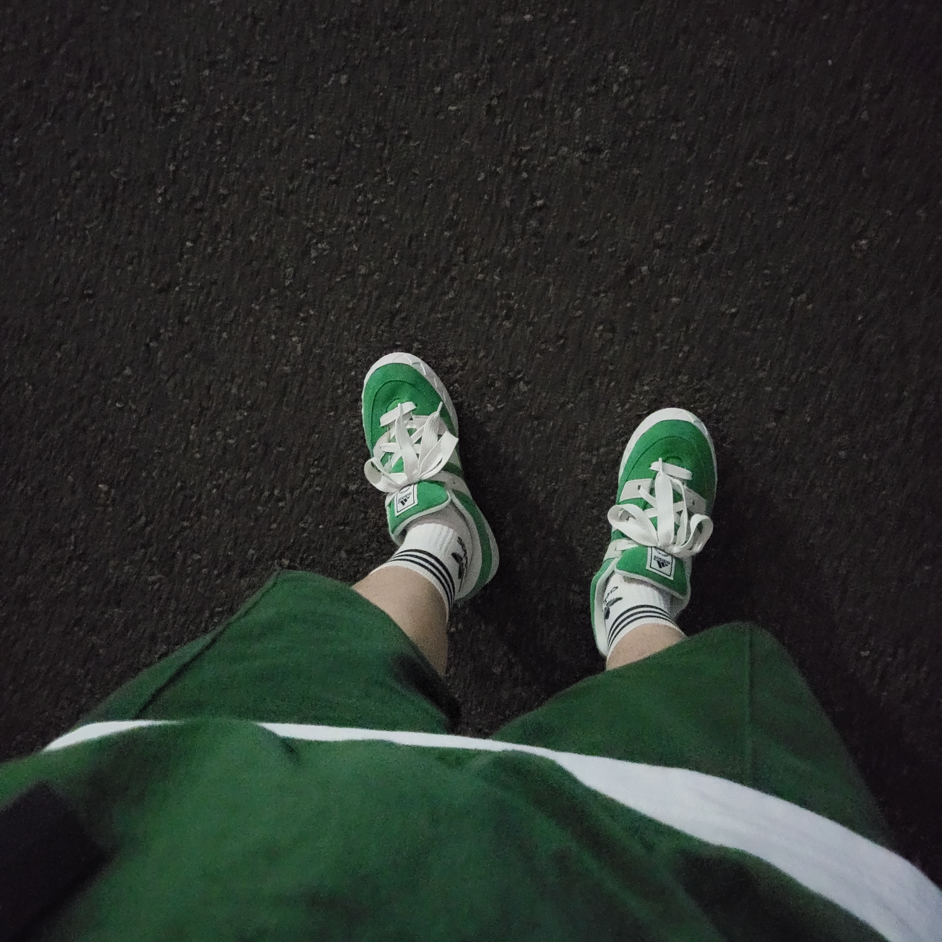 Adidas Adimatic Green 착용 스타일