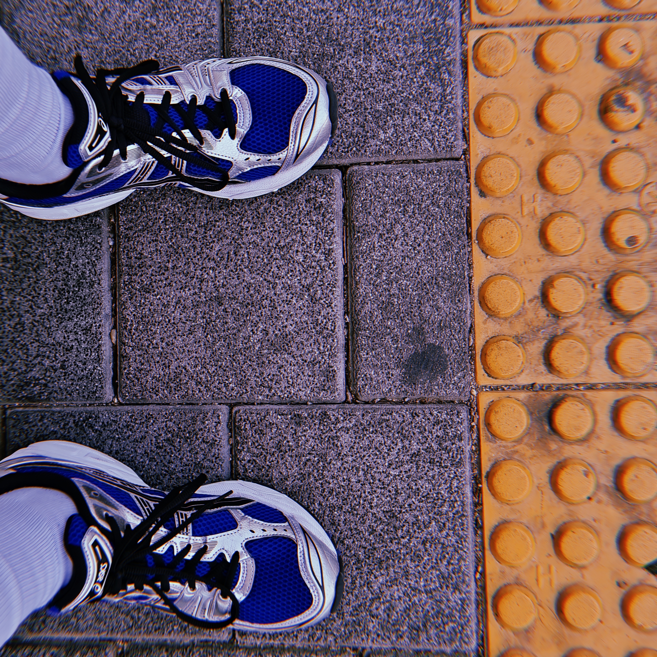 Asics Gel-Kayano 14 Monaco Blue Black 착용 스타일 - 1