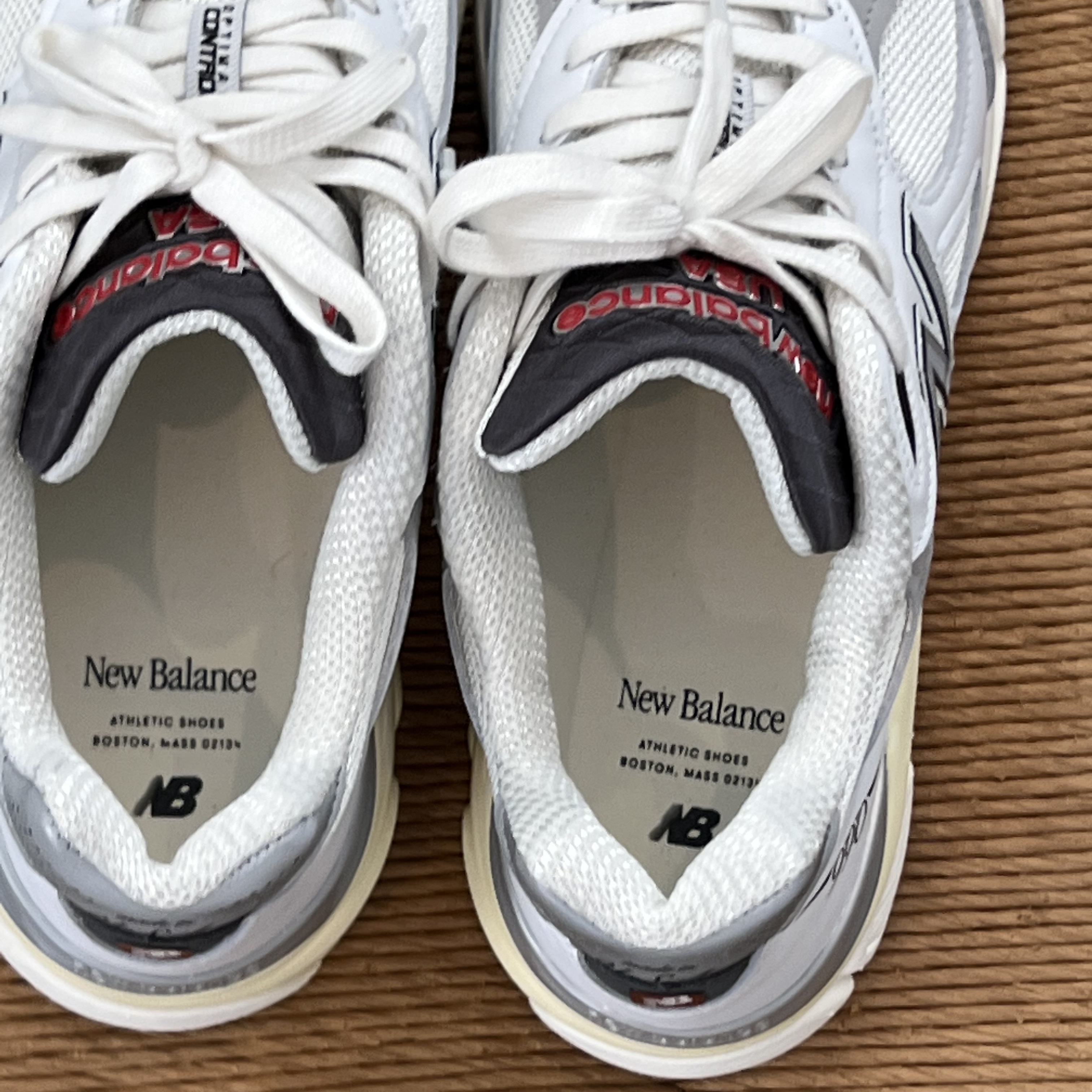 New Balance 990v3 Made in USA Sea Salt 착용 스타일 - 5