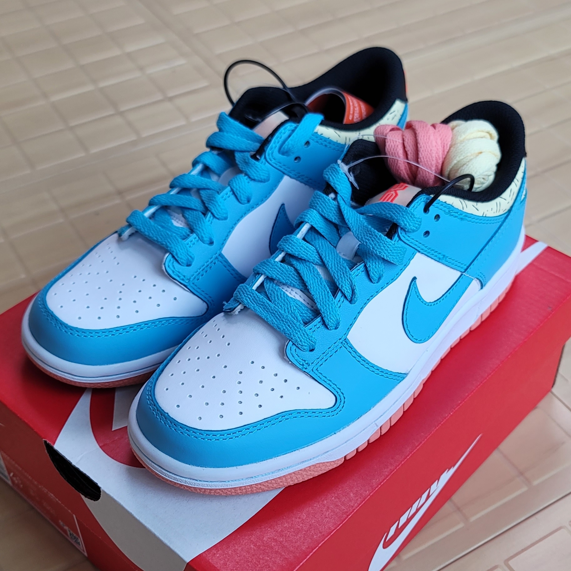 (GS) Nike x Kyrie Dunk Low SE Baltic Blue 착용 스타일 - 2