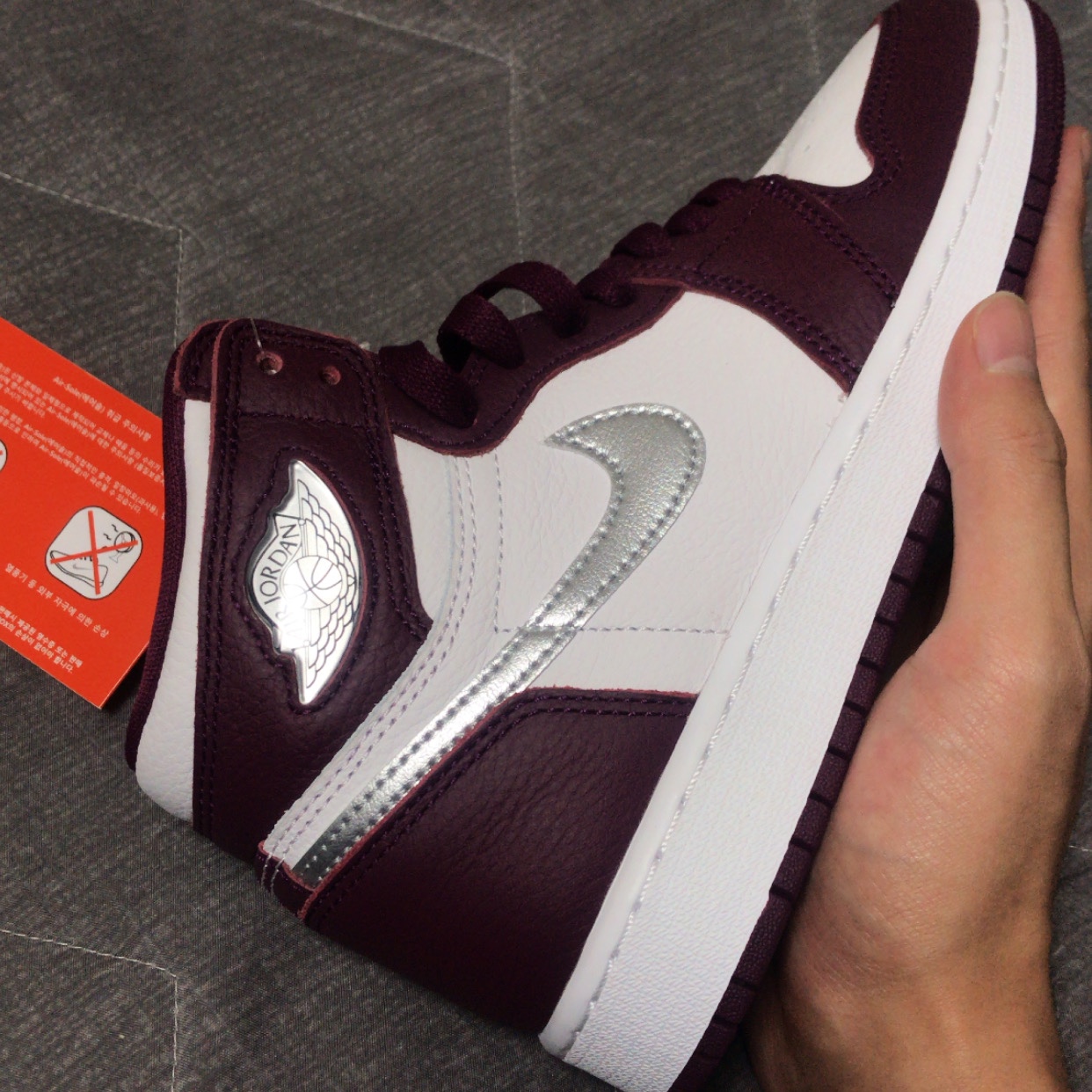 (GS) Jordan 1 Retro High OG Bordeaux 착용 스타일