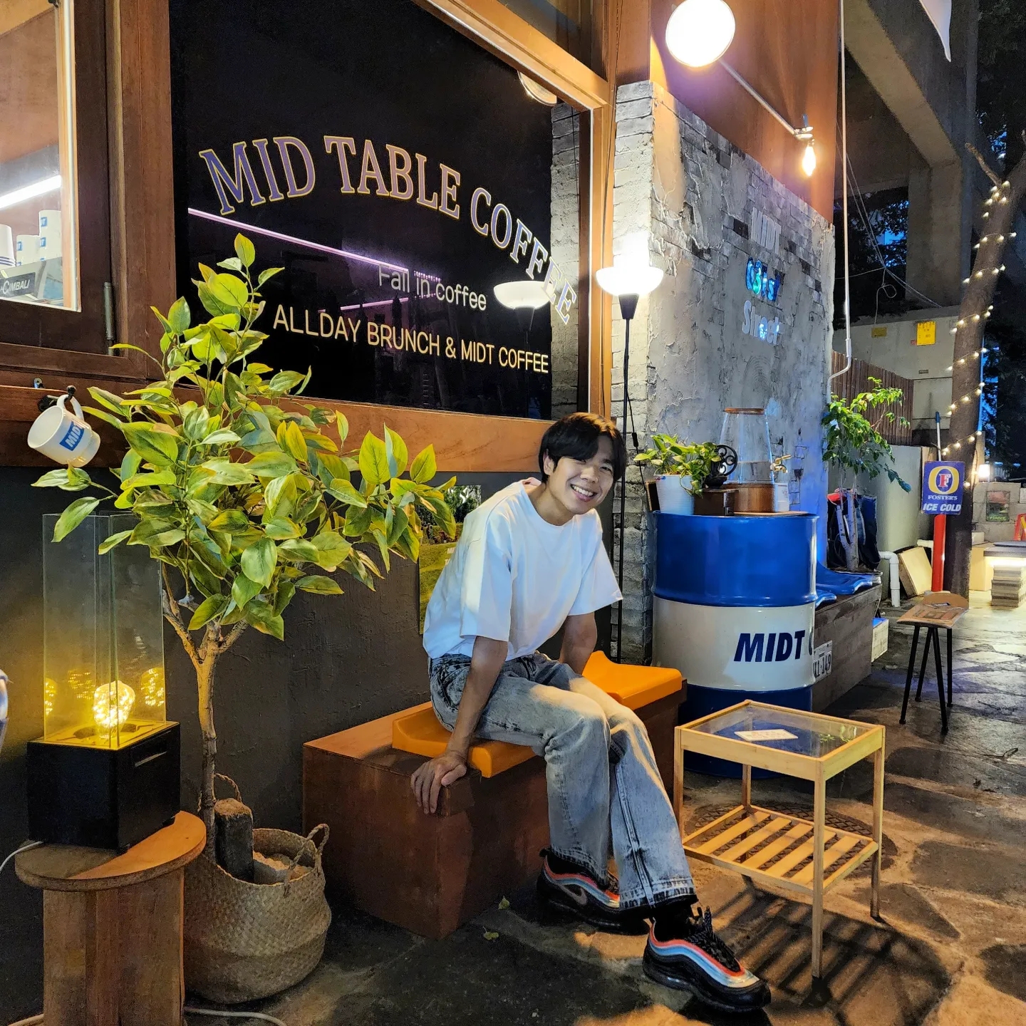 Nike Air Max 97 Neon Seoul 착용 스타일 - 3
