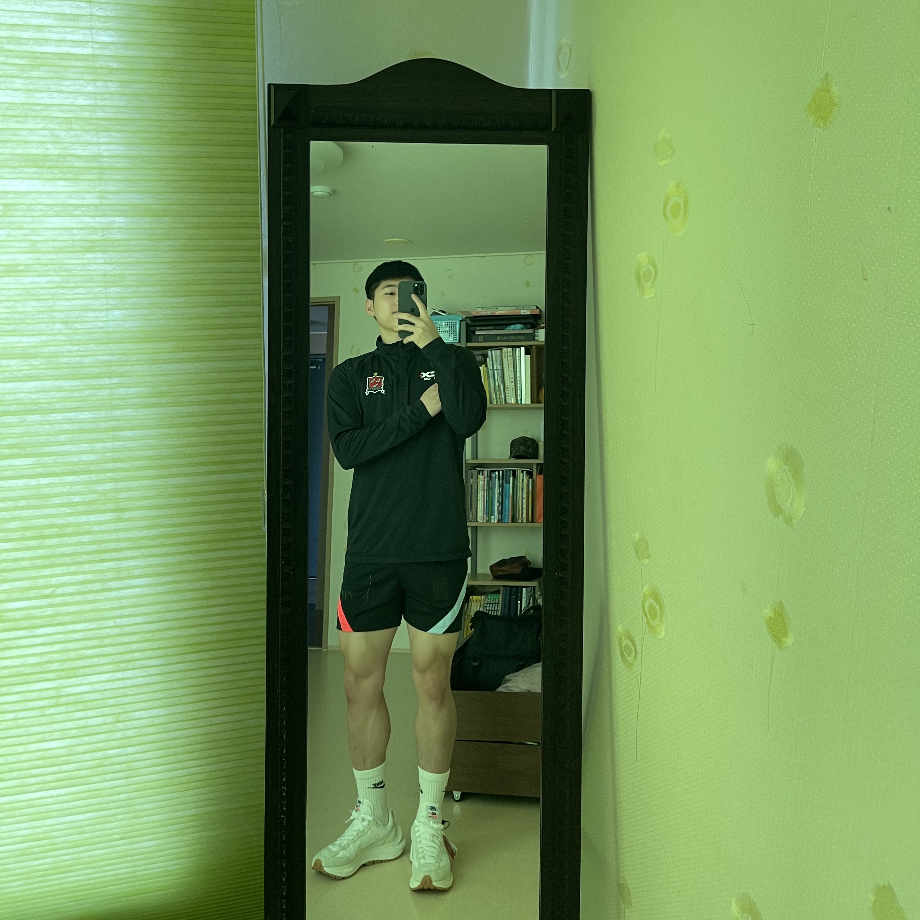 Nike x Sacai VaporWaffle White and Gum 착용 스타일 - 1
