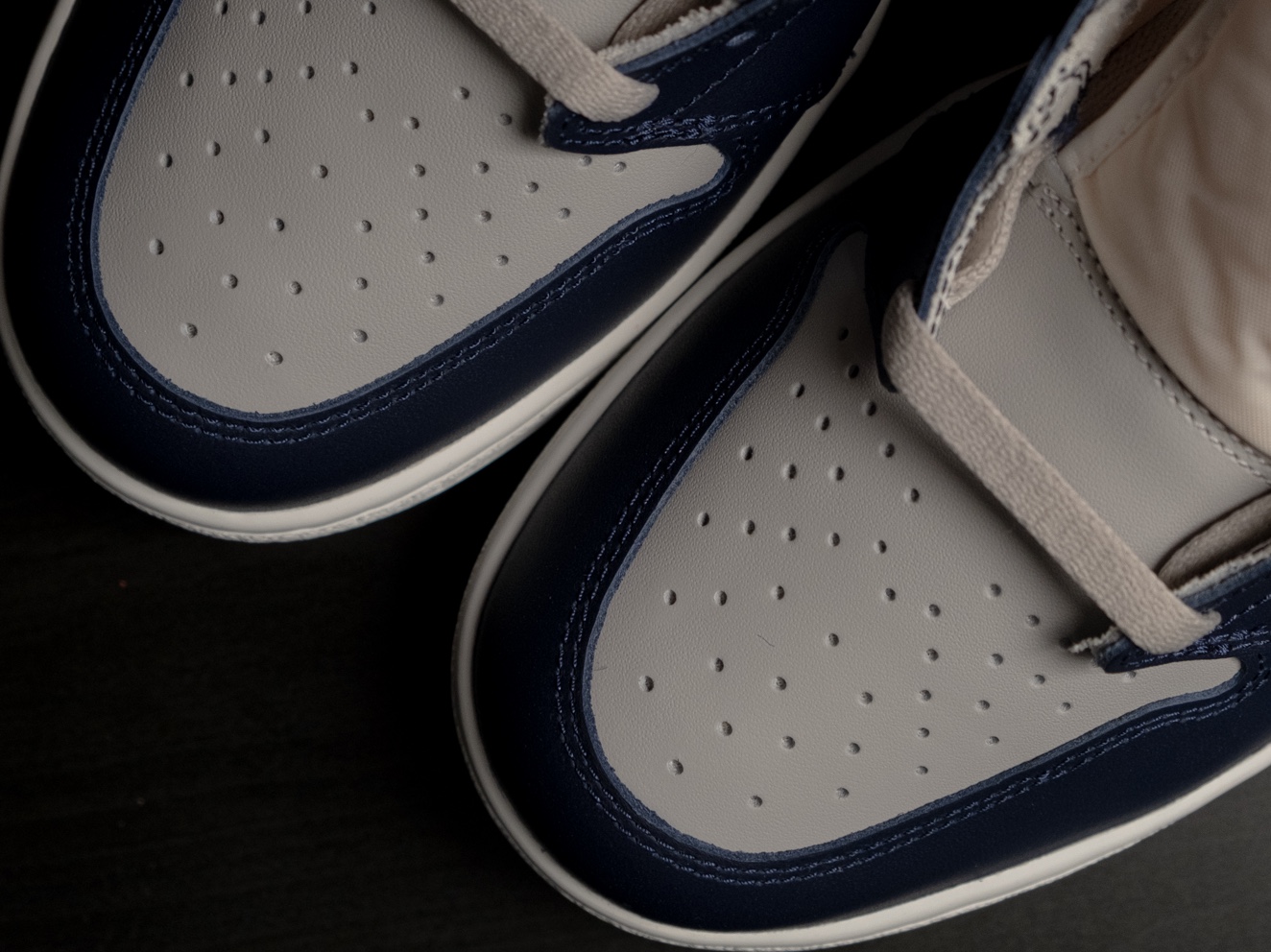 Jordan 1 High 85 College Navy 착용 스타일 - 2