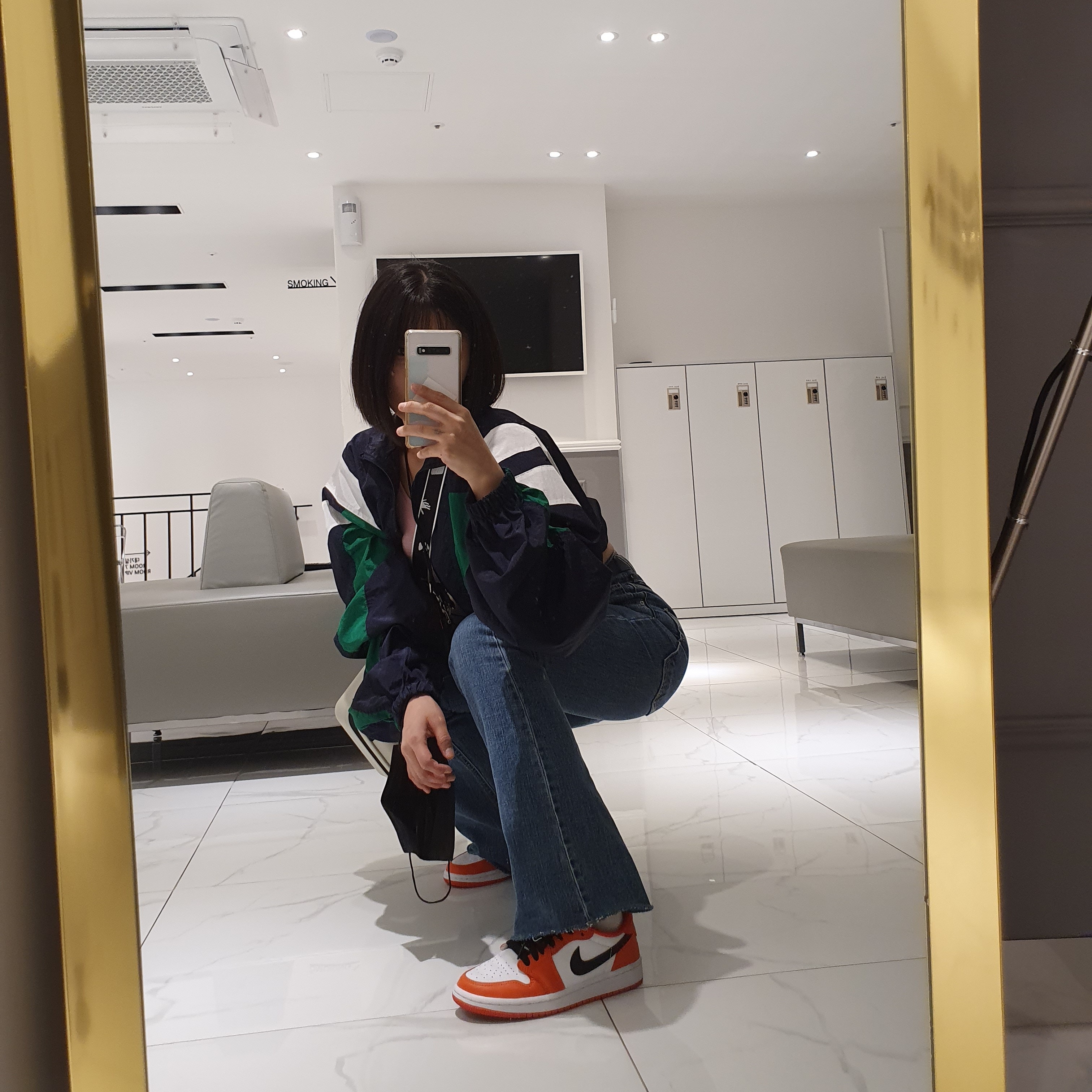 (GS) Jordan 1 Low OG Starfish, Off-White x Amore Pacific Protection Box (Without Cosmetics) 착용 스타일 - 1