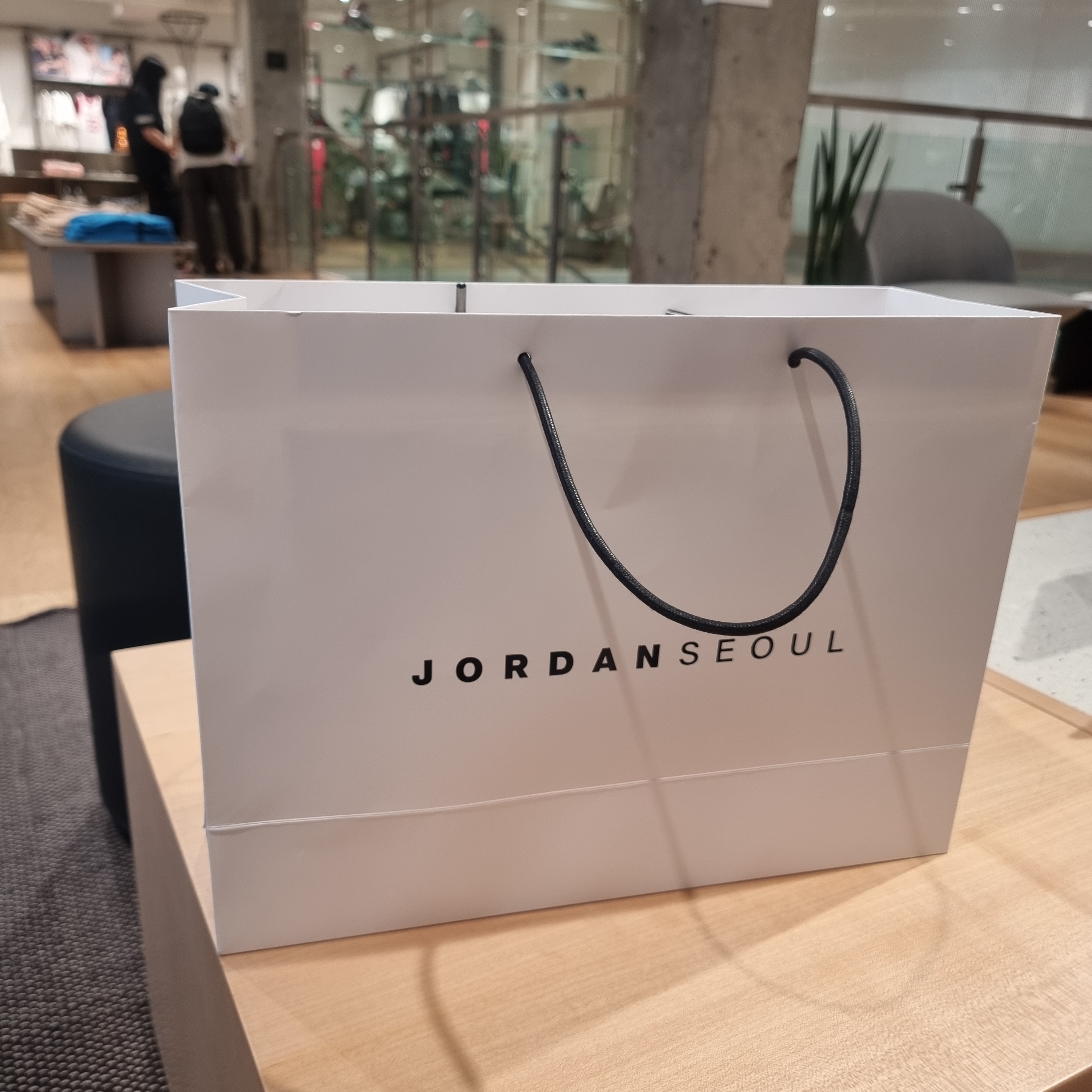 Jordan 2 x A Ma Maniere Retro SP Sail and Burgundy, Jordan 5 x Clot Retro Low SP Anthracite 착용 스타일 - 2