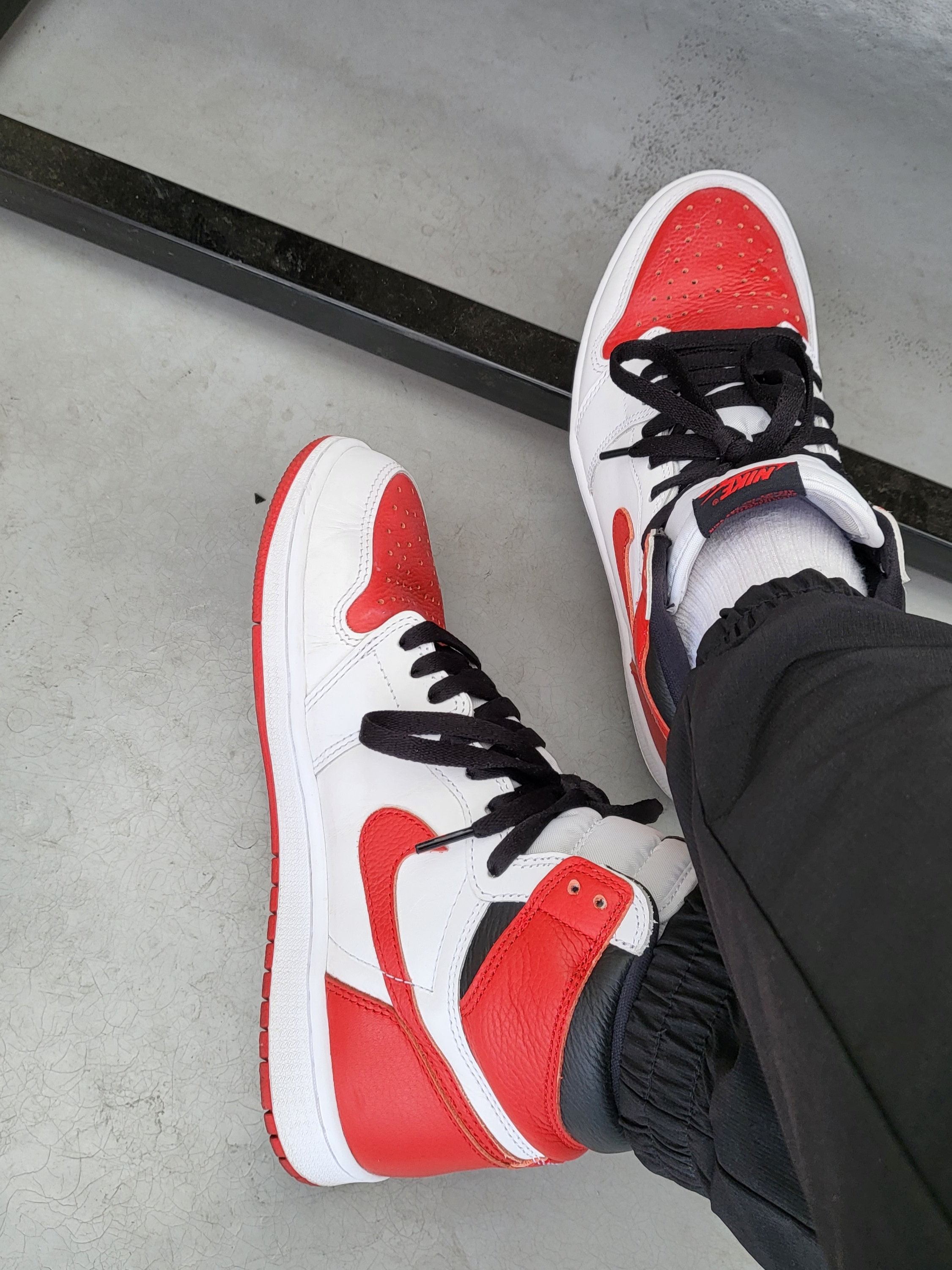Jordan 1 Retro High OG Heritage 착용 스타일 - 3