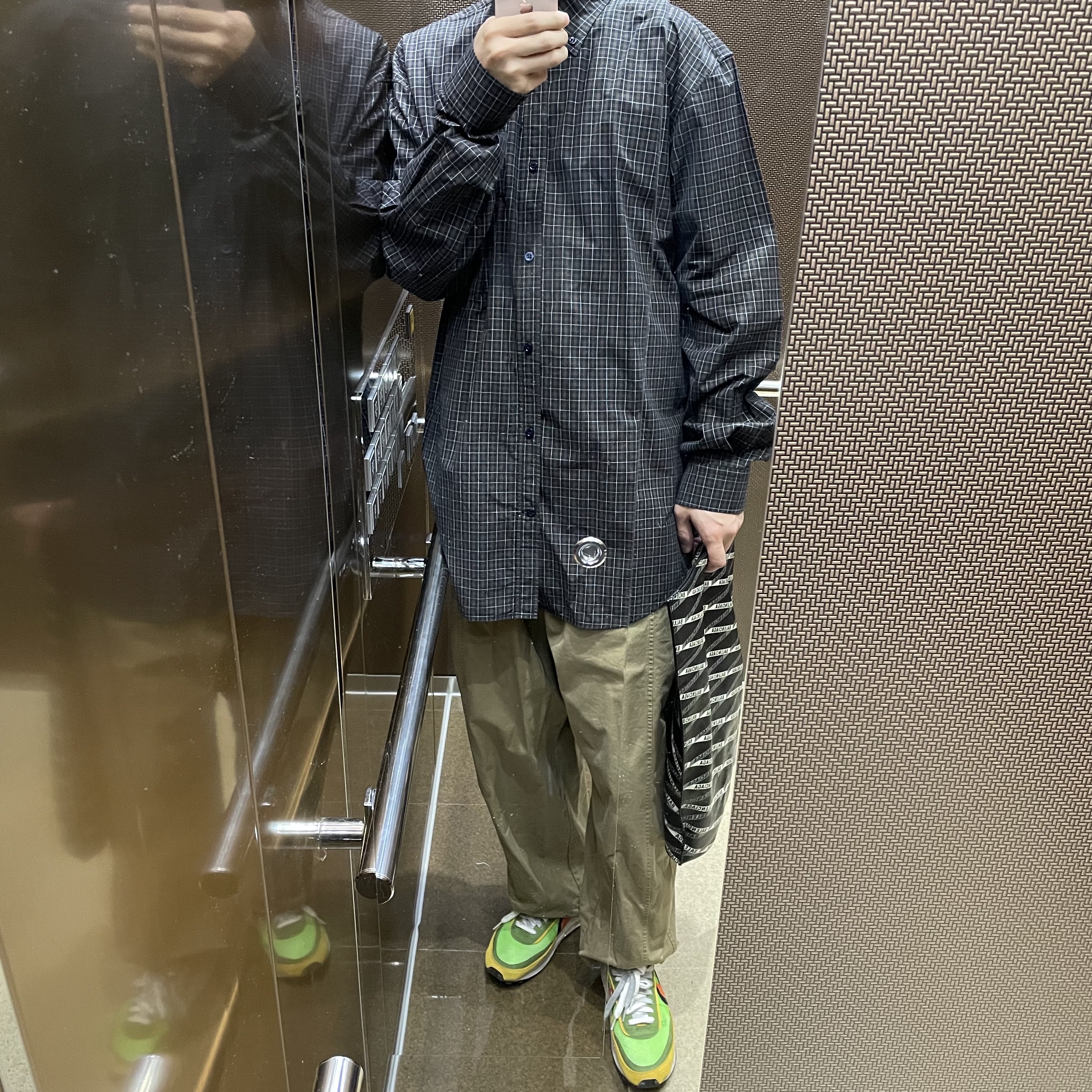 Nike x Sacai LDWaffle Green Multi 착용 스타일