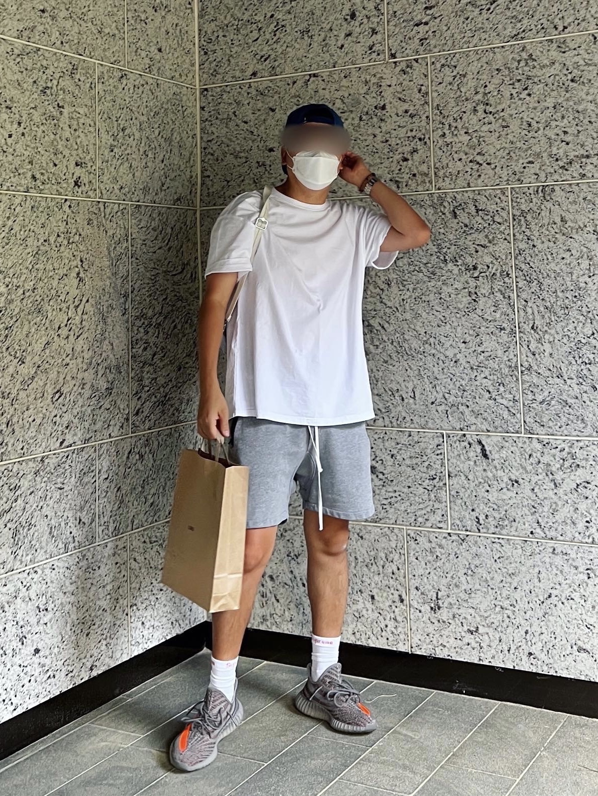 Adidas Yeezy Boost 350 V2 Beluga - Reflective 착용 스타일 - 2