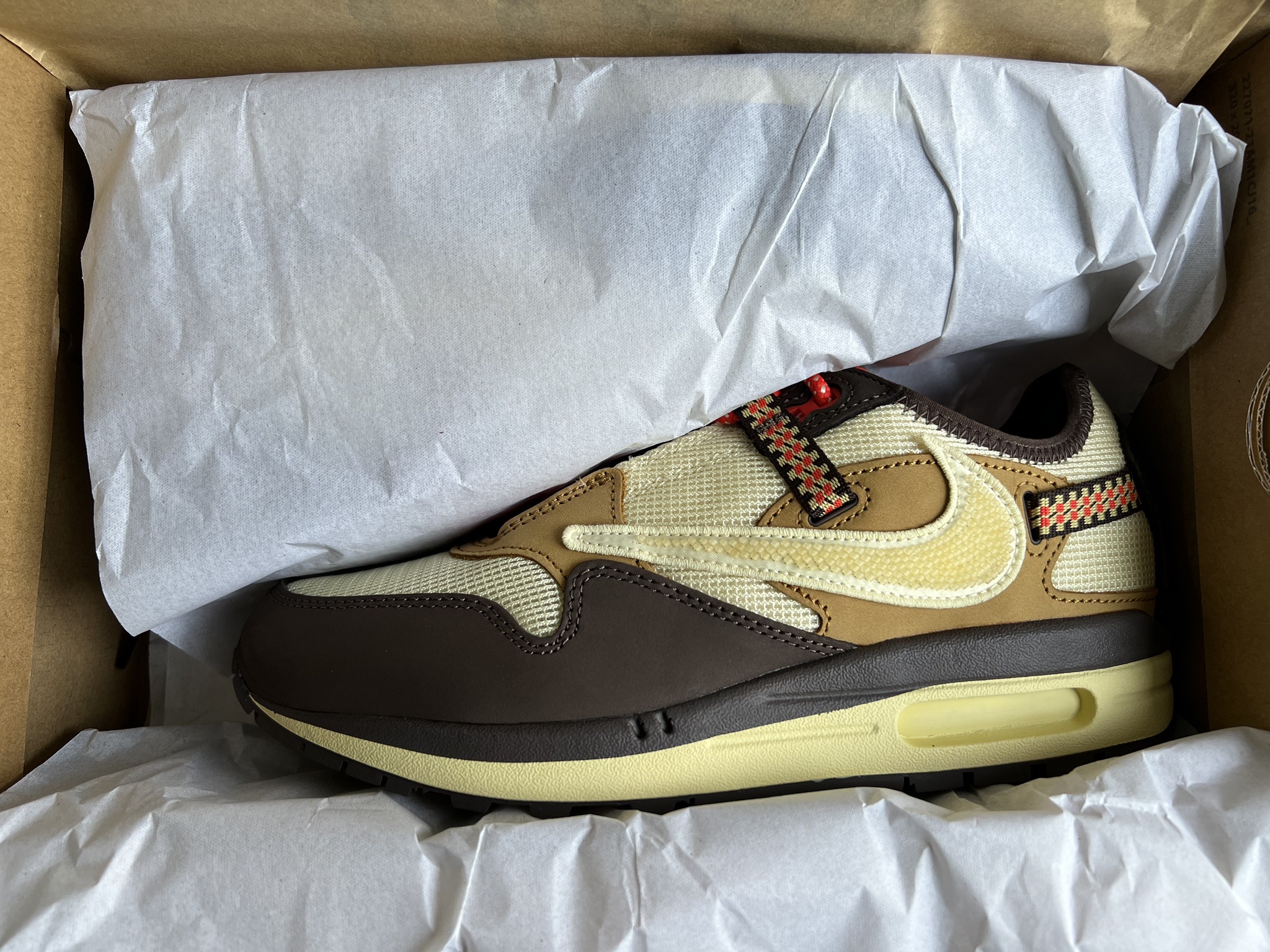 Nike x Kasina Air Max 1 SP Won-Ang Particle Grey, Nike x Travis Scott Air Max 1 Cact.us Brown 착용 스타일 - 2