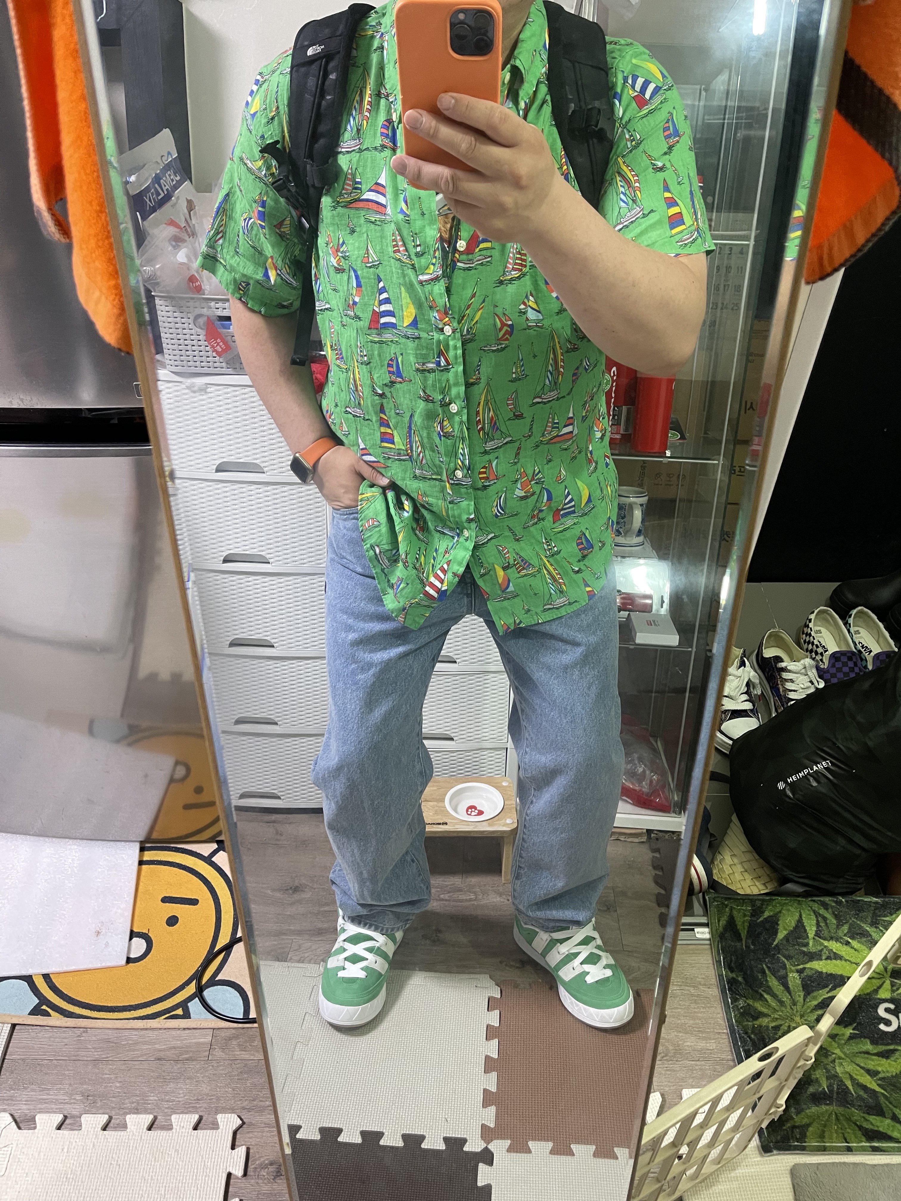Adidas Adimatic Green, Supreme x Burberry Regular Jean Washed Blue - 22SS 착용 스타일