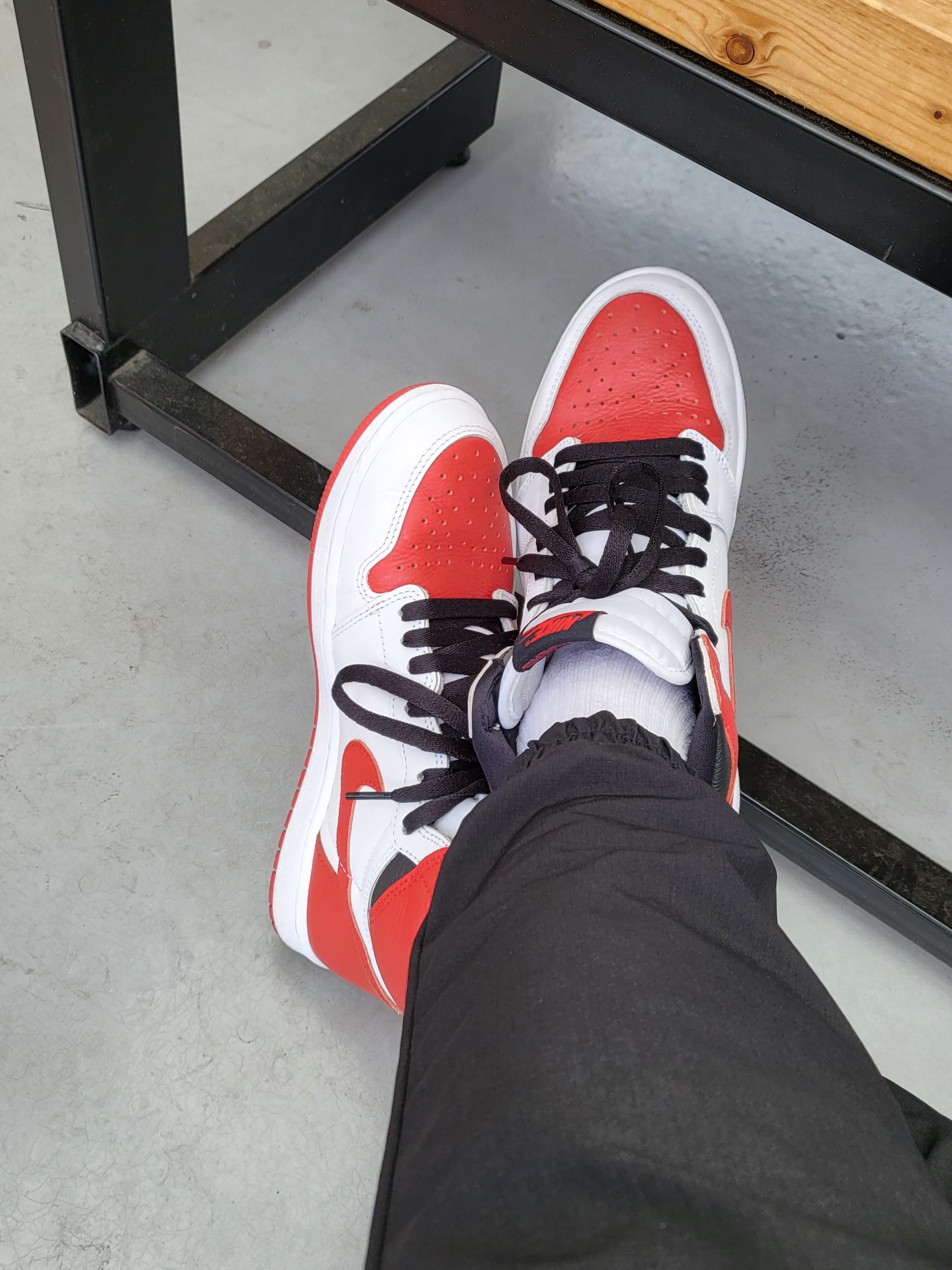 Jordan 1 Retro High OG Heritage 착용 스타일 - 2
