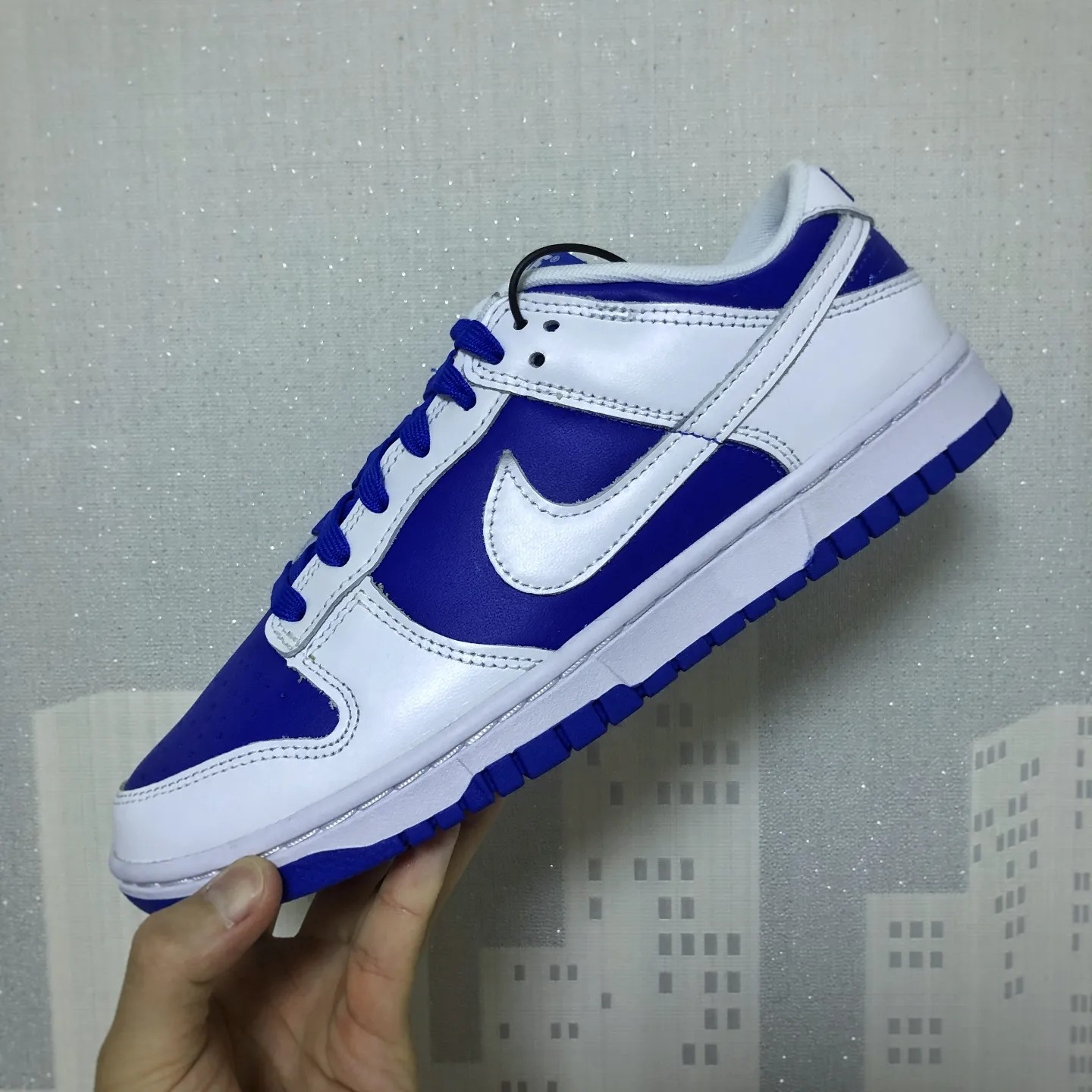 Nike Dunk Low Retro Racer Blue and White 착용 스타일 - 1