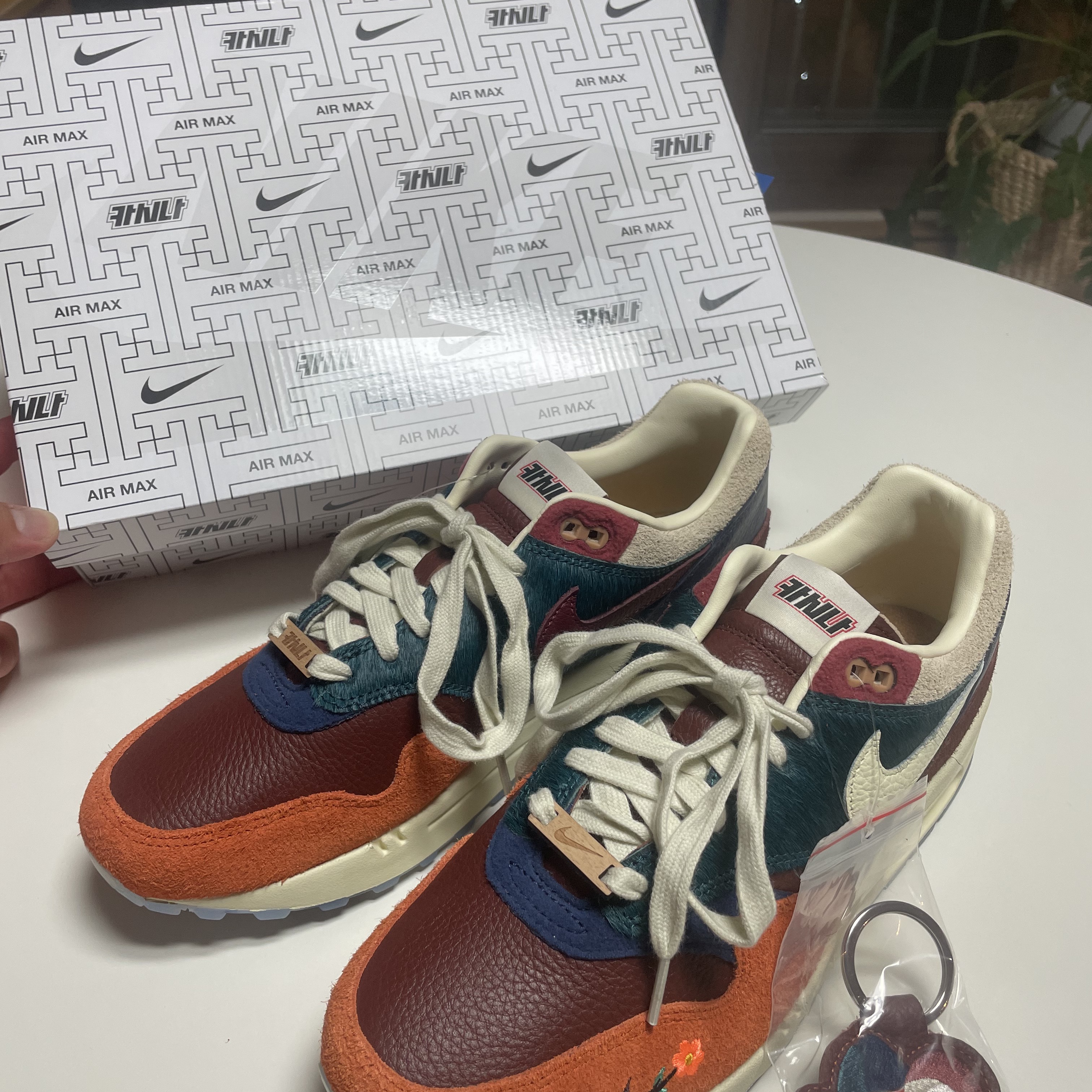 Nike x Kasina Air Max 1 SP Won-Ang Orange 착용 스타일 - 1