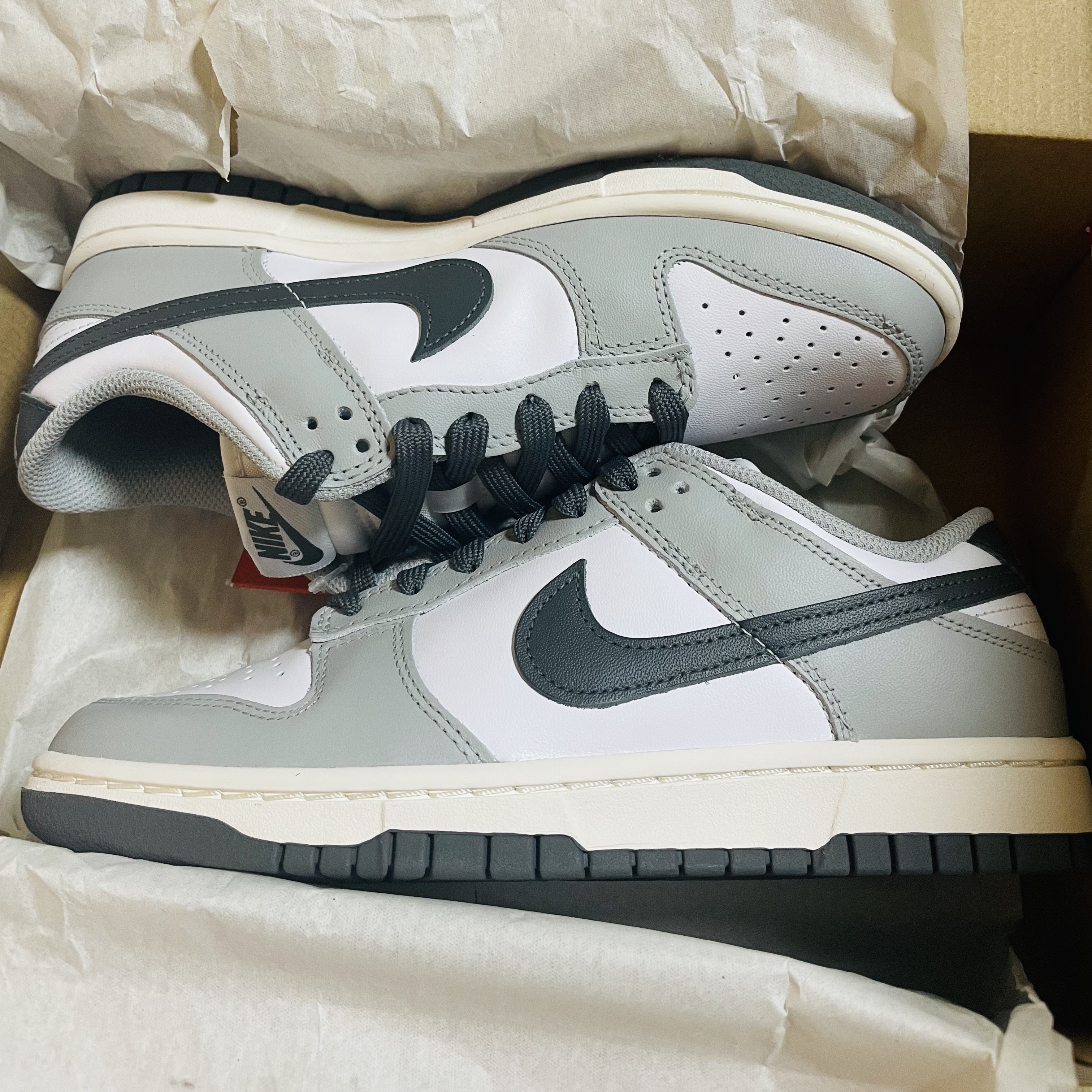 (W) Nike Dunk Low Light Smoke Grey 착용 스타일