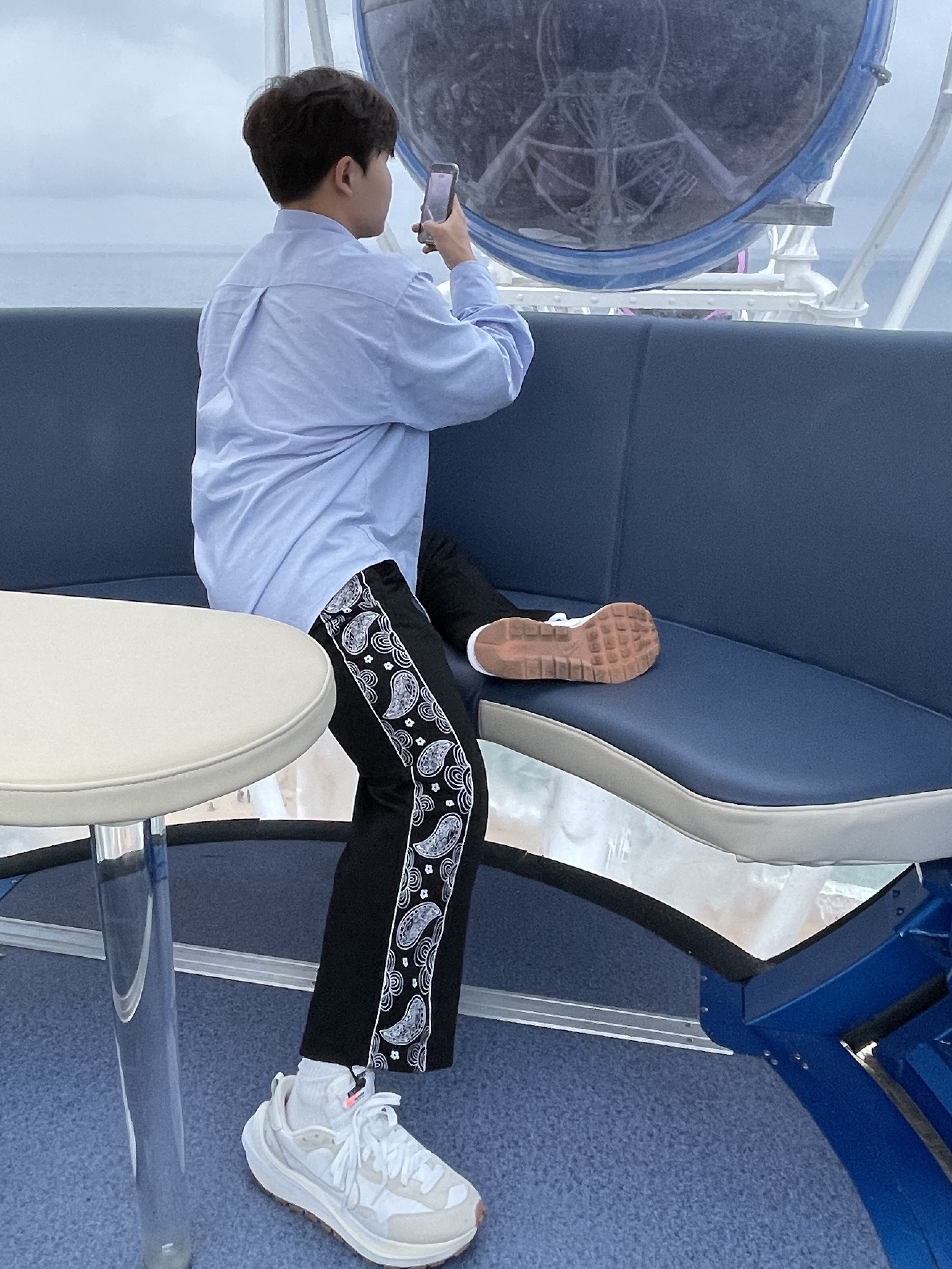 Nike x Sacai VaporWaffle White and Gum 착용 스타일 - 1