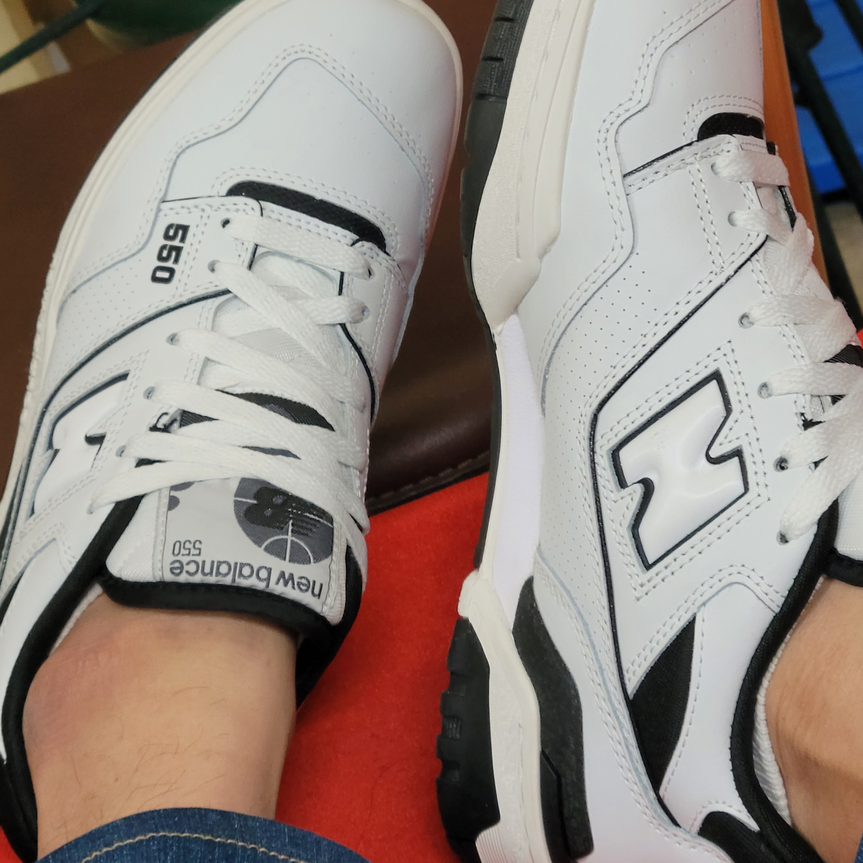 New Balance 550 White Grey - 2E Wide 착용 스타일