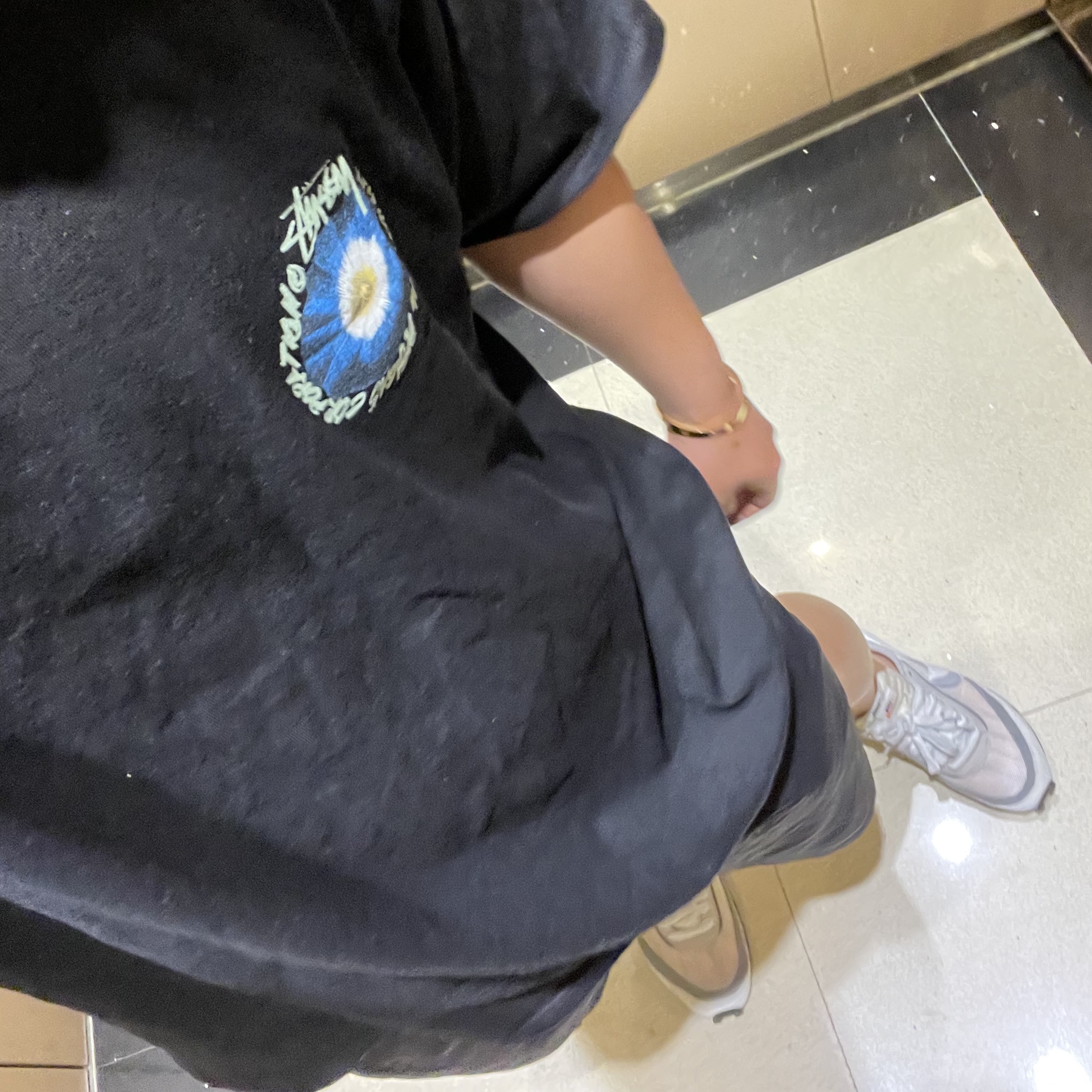 Nike x Sacai LDWaffle Summit White, Stussy Stock Water Shorts Black 착용 스타일
