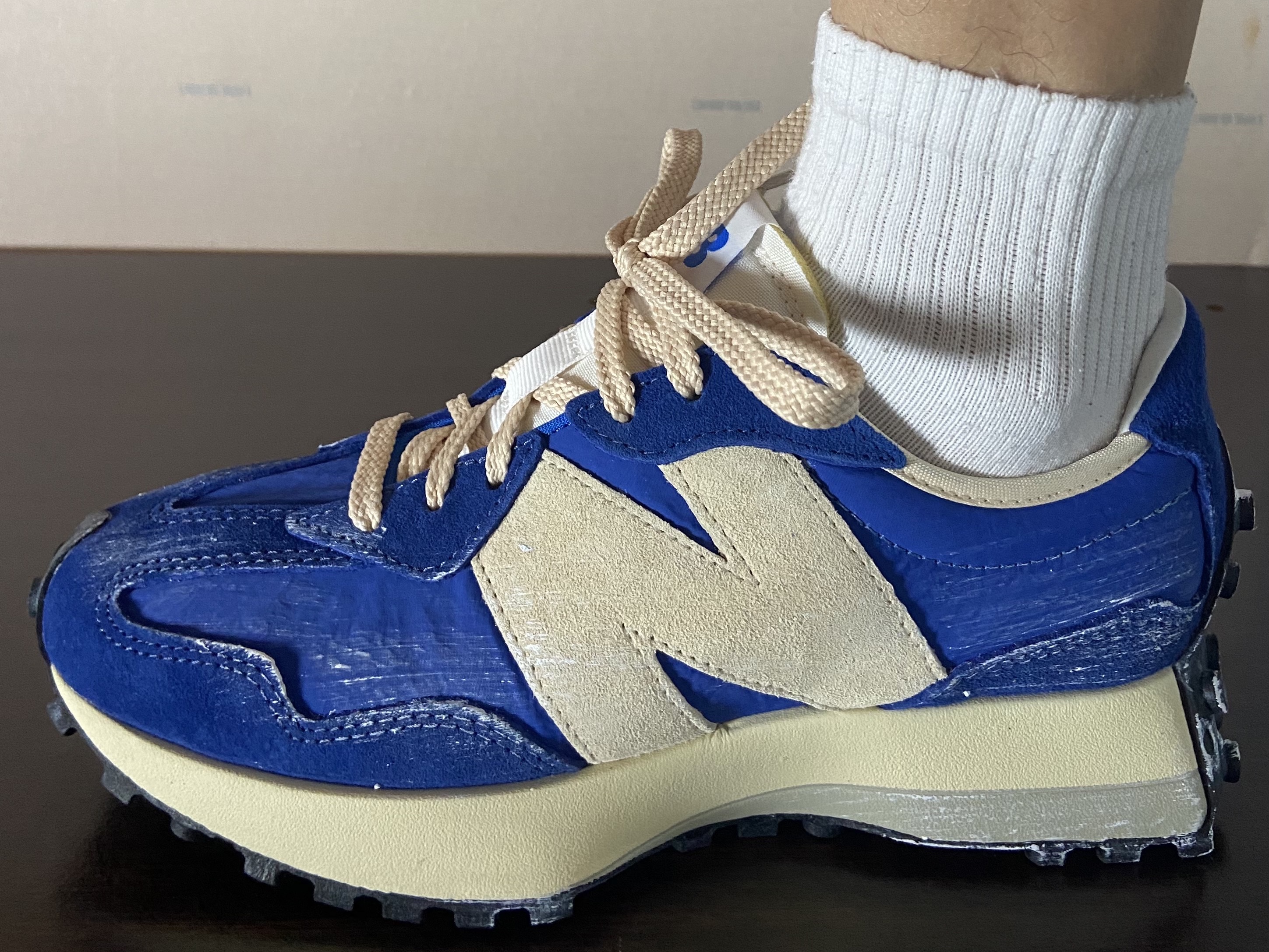 New Balance 327 Vintage Luxe Blue 착용 스타일