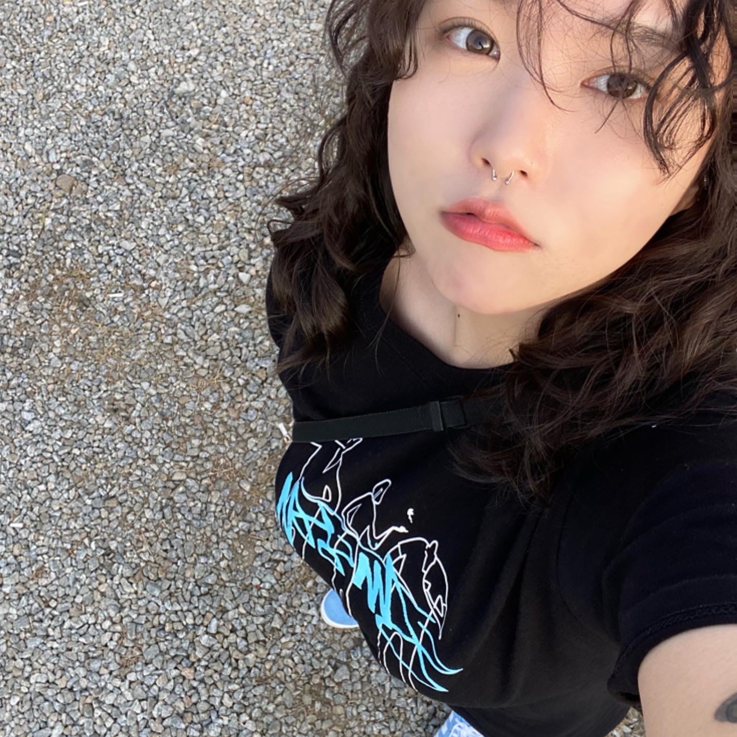 Stussy 3 People T-Shirt Black 착용 스타일 - 2