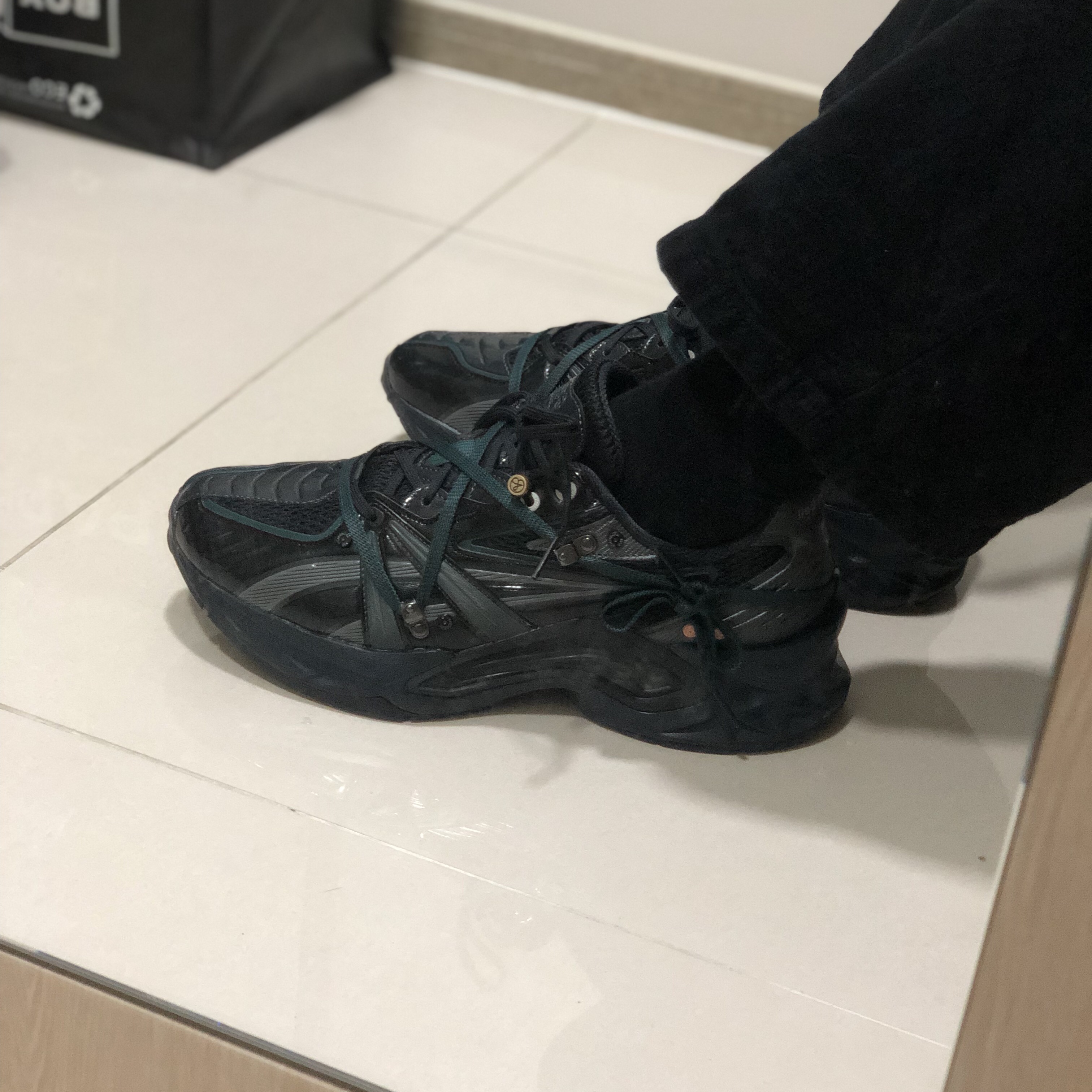 Asics x Andersson Bell HN2-S Protoblast Black 착용 스타일 - 1