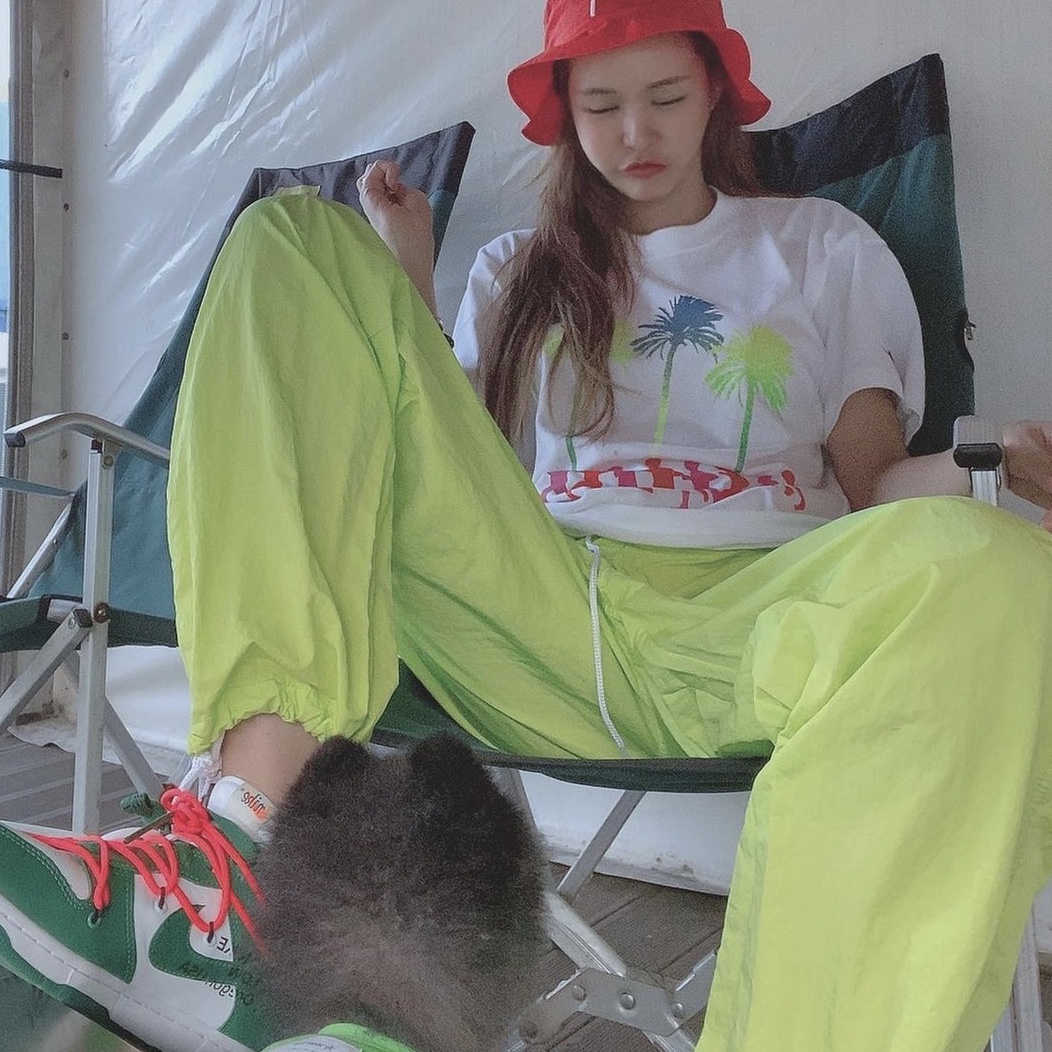 Nike x Off-White Dunk Low Pine Green, Nike x Stussy Douglas Firs to Palm Trees T-Shirt - US/EU 착용 스타일