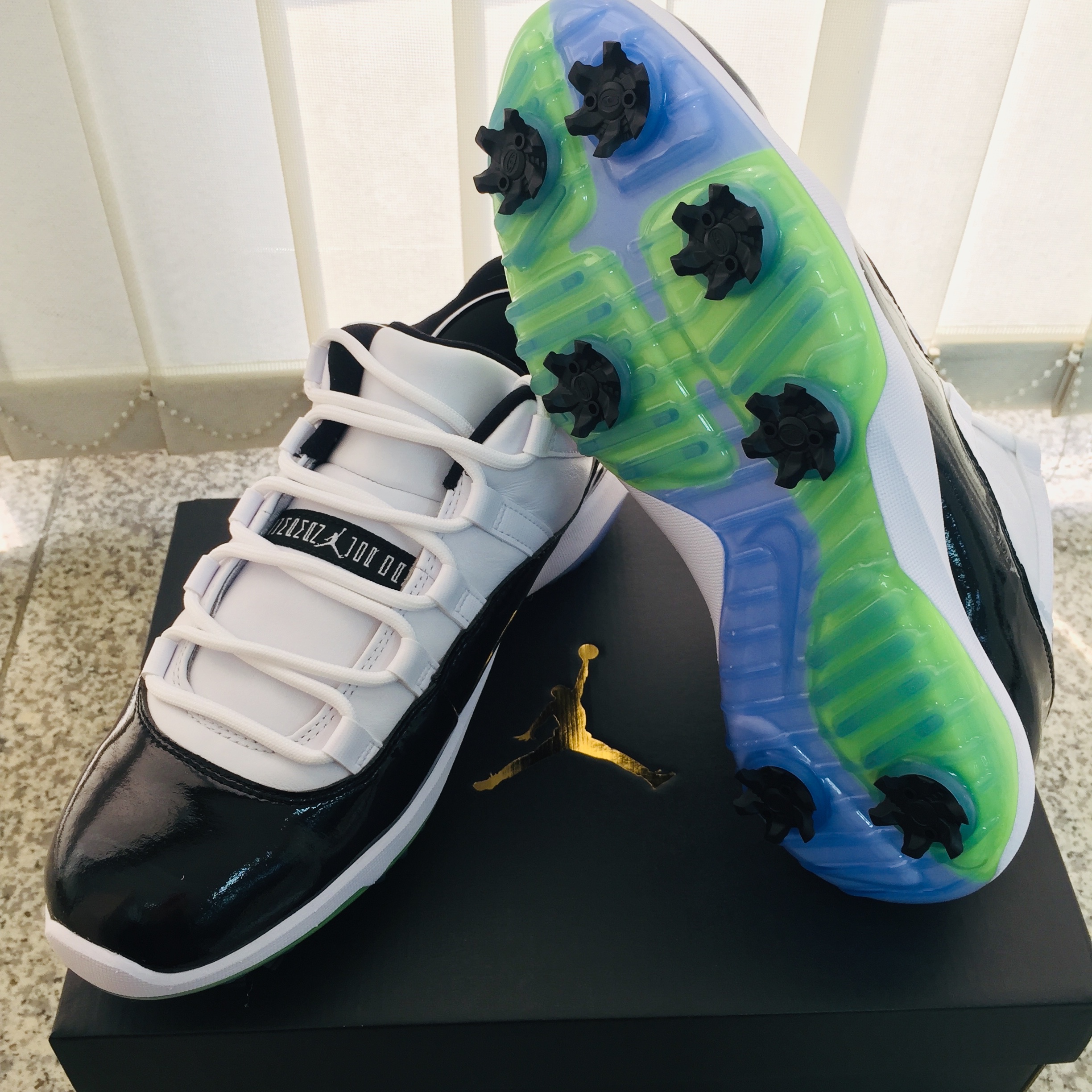 Jordan 11 Retro Low Golf Concord 착용 스타일 - 3