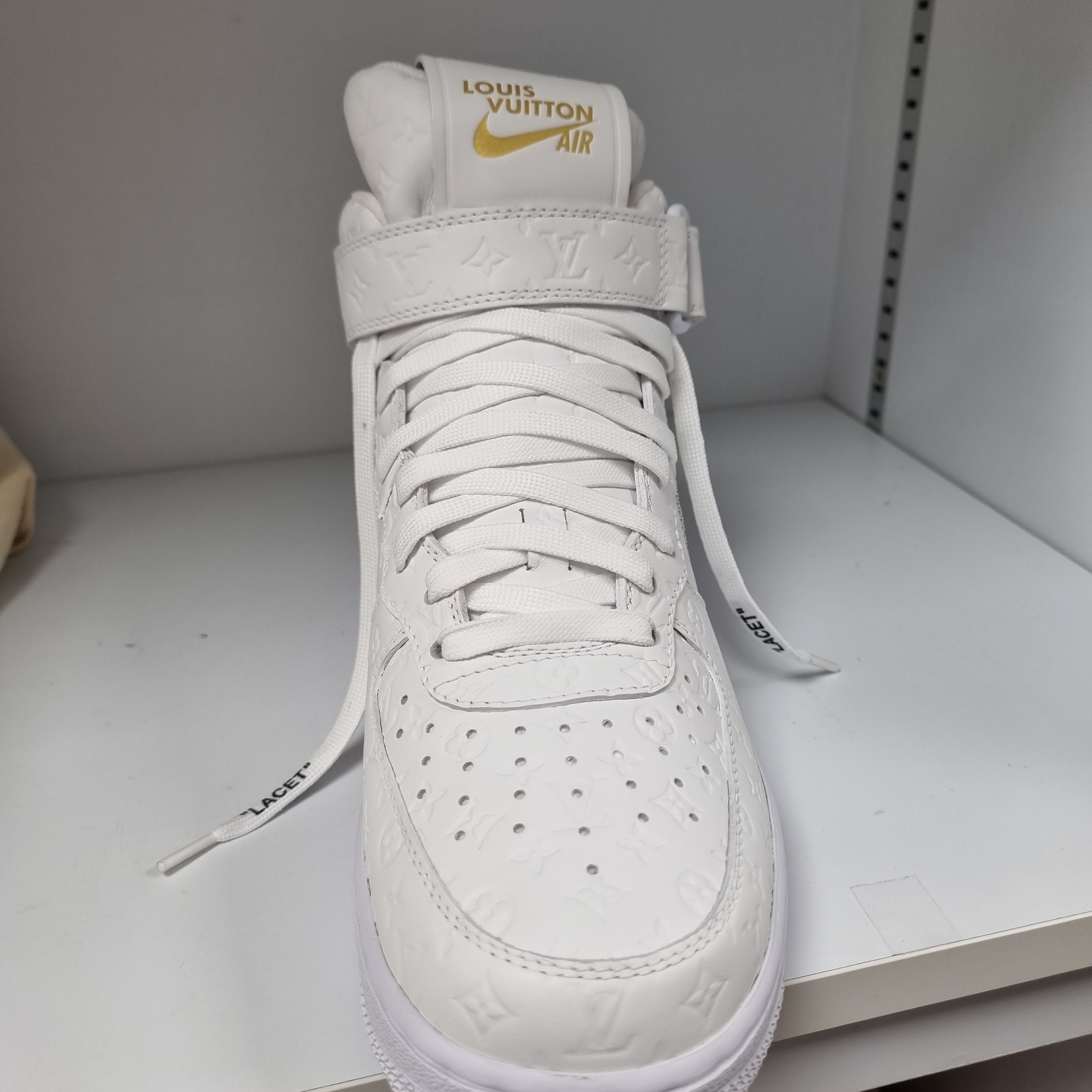 Nike Air Force 1 Mid '07 White, Louis Vuitton x Nike Air Force 1 Mid by Virgil Abloh White 착용 스타일 - 4