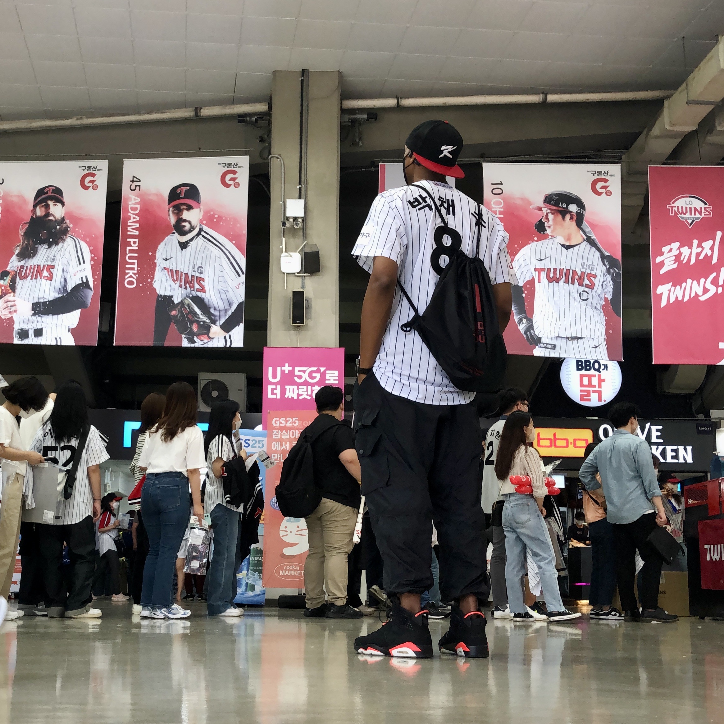 Jordan 6 Retro Infrared 2019 착용 스타일 - 2