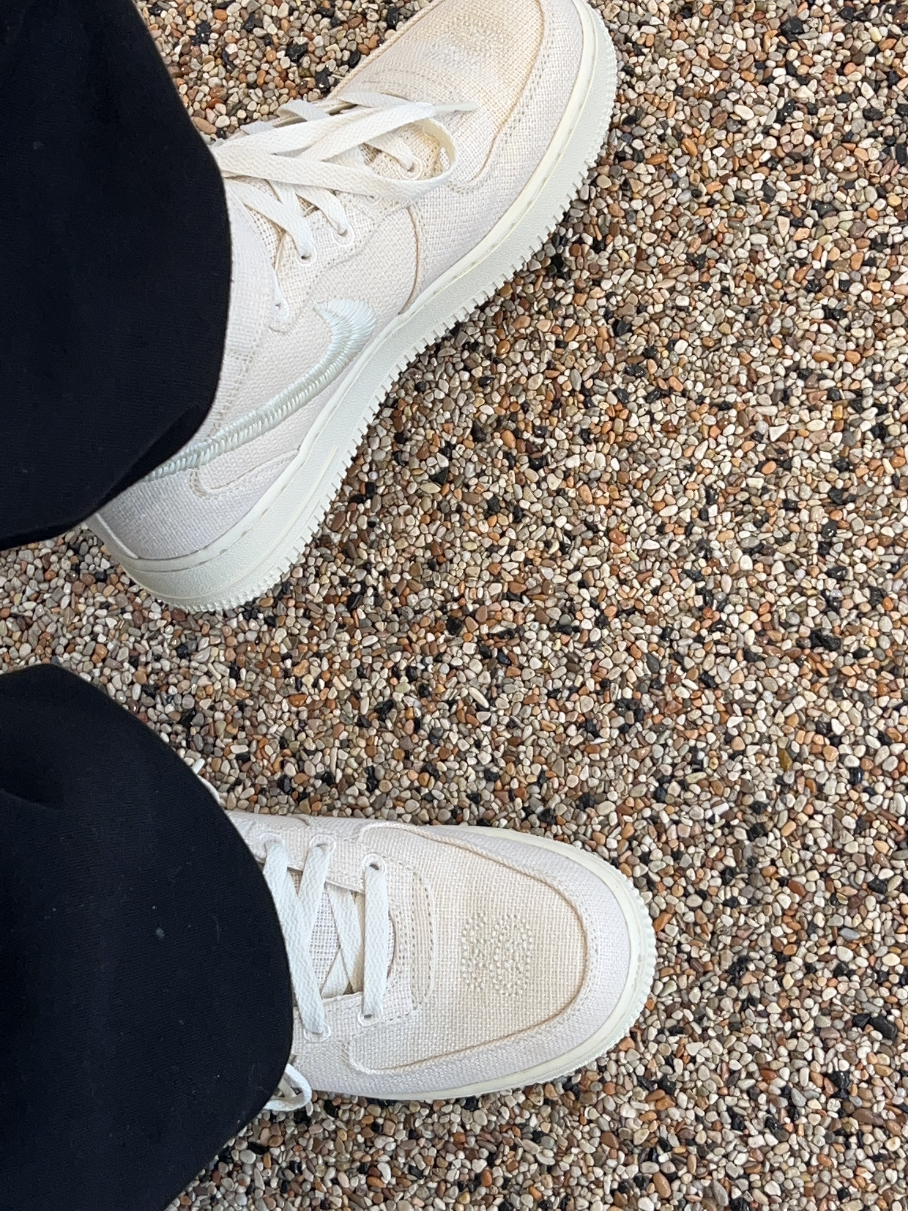 Nike x Stussy Air Force 1 '07 Mid SP Fossil 착용 스타일