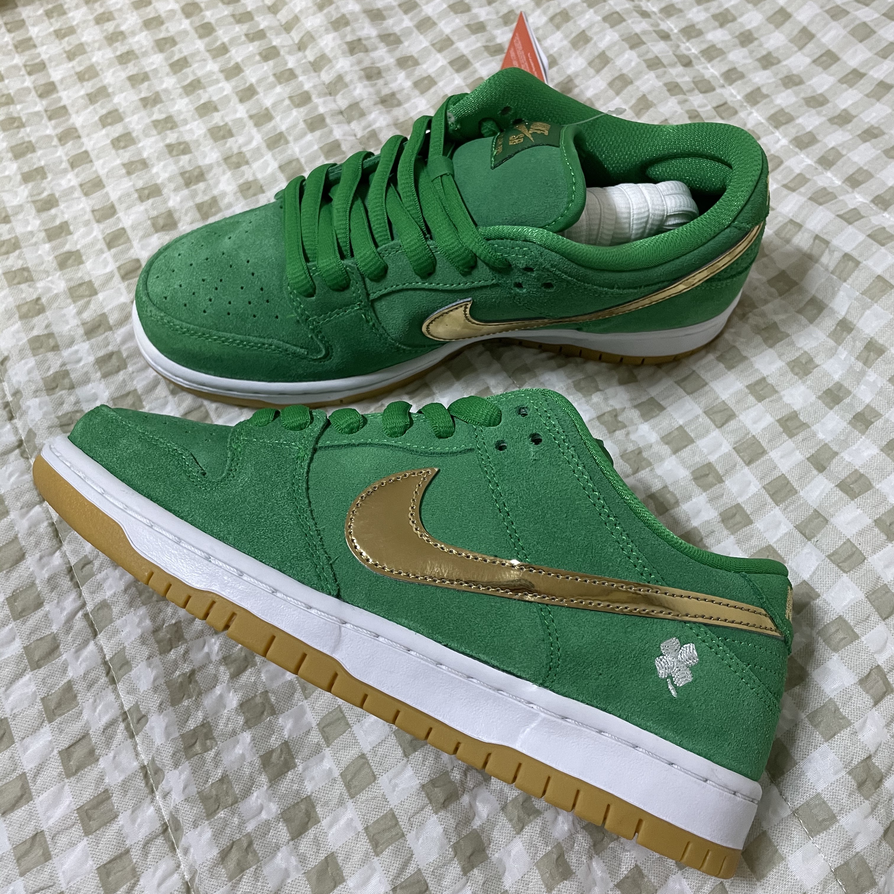 Nike SB Dunk Low Pro Shamrock 착용 스타일