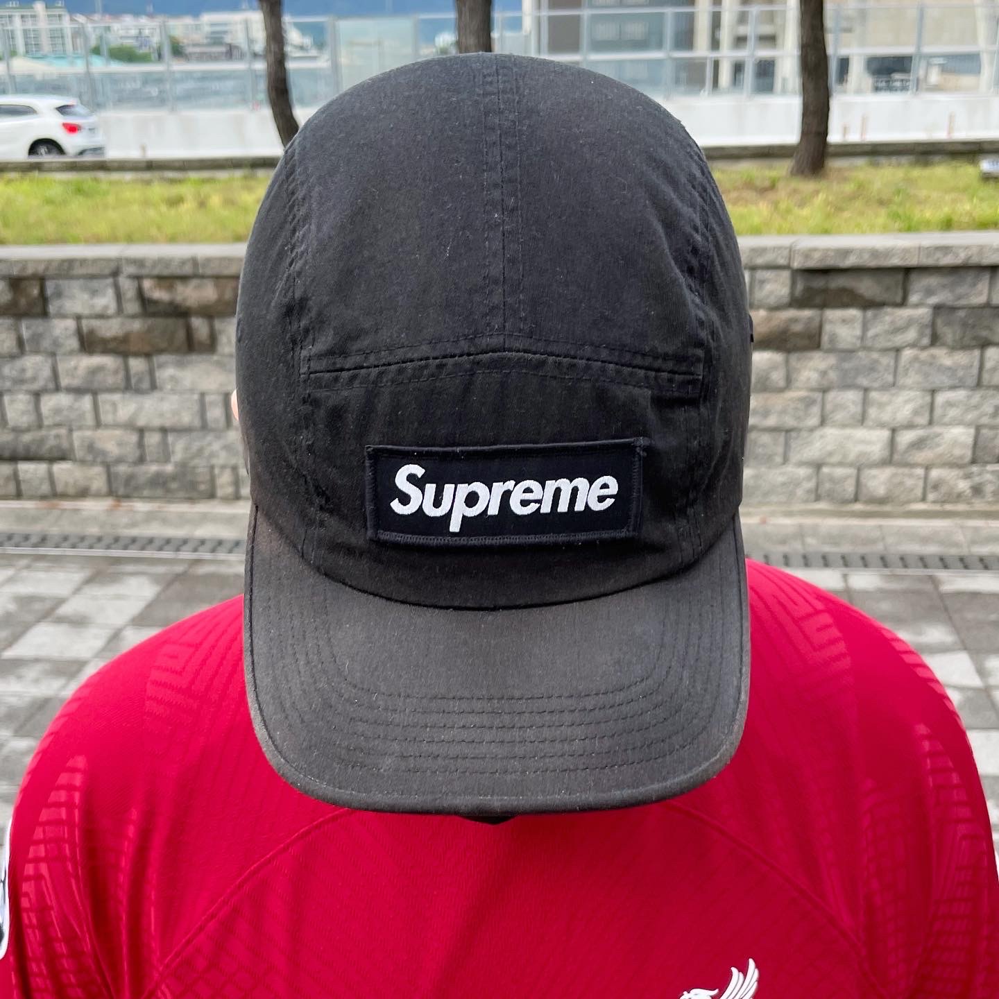 Nike x Travis Scott Air Max 1 Cact.us Gold, Supreme Military Camp Cap Black - 20SS 착용 스타일 - 3