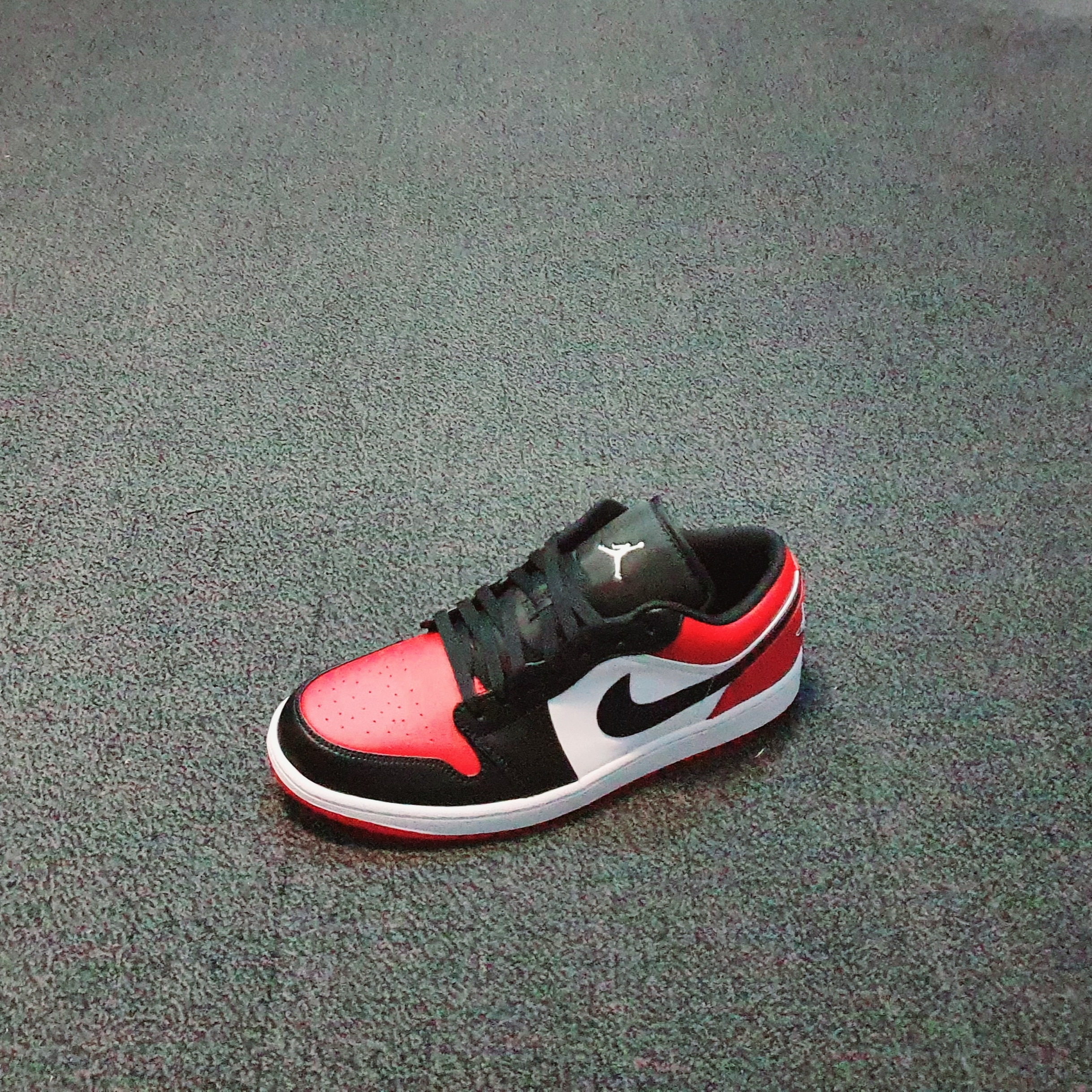 Jordan 1 Low Bred Toe 착용 스타일