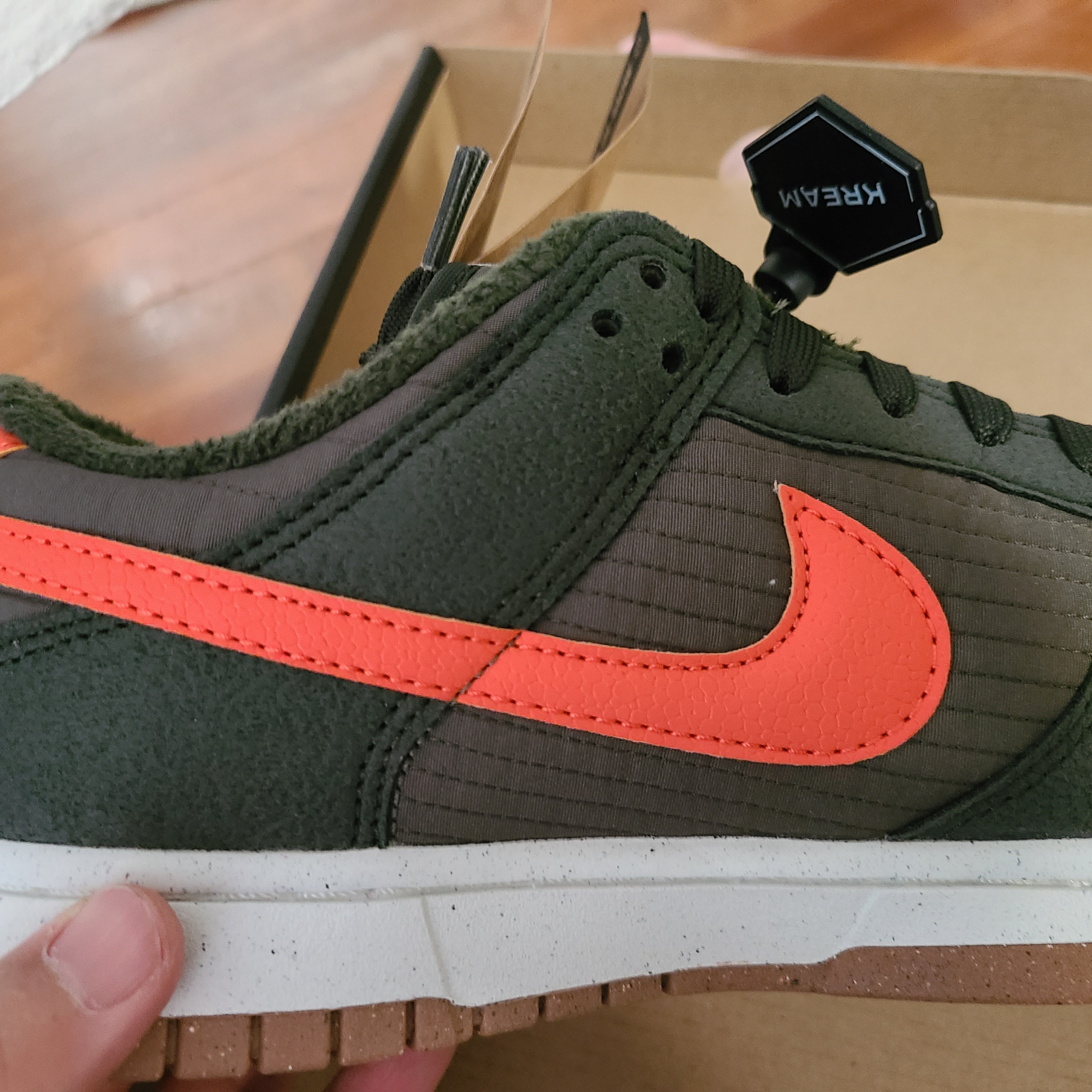 Nike Dunk Low Retro Next Nature Sequoia Olive 착용 스타일 - 2