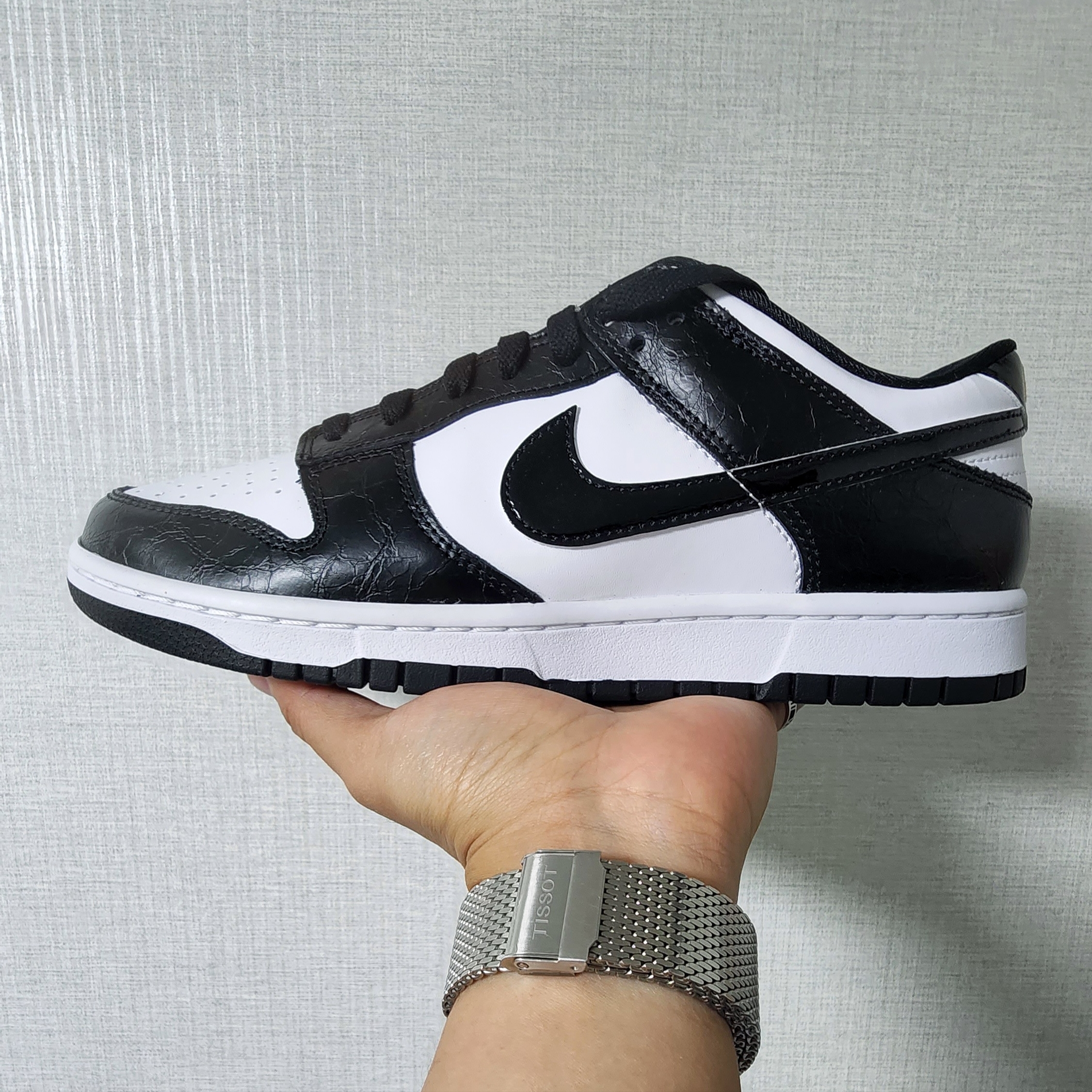 Nike Dunk Low Retro SE Black 착용 스타일 - 1