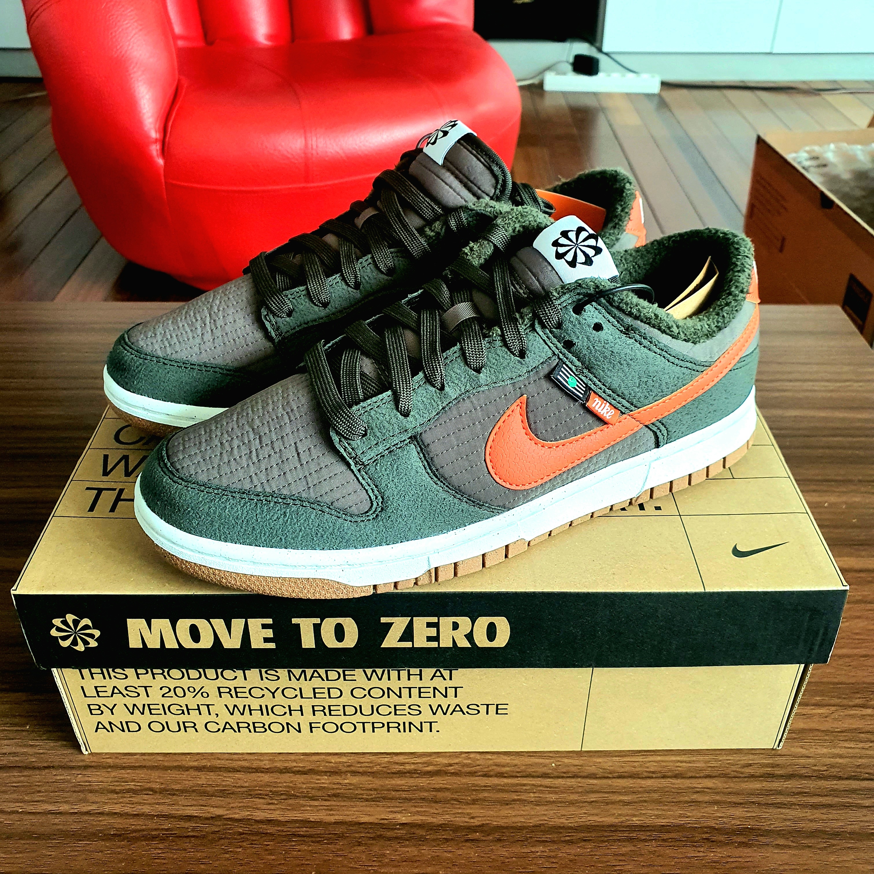 Nike Dunk Low Retro Next Nature Sequoia Olive 착용 스타일